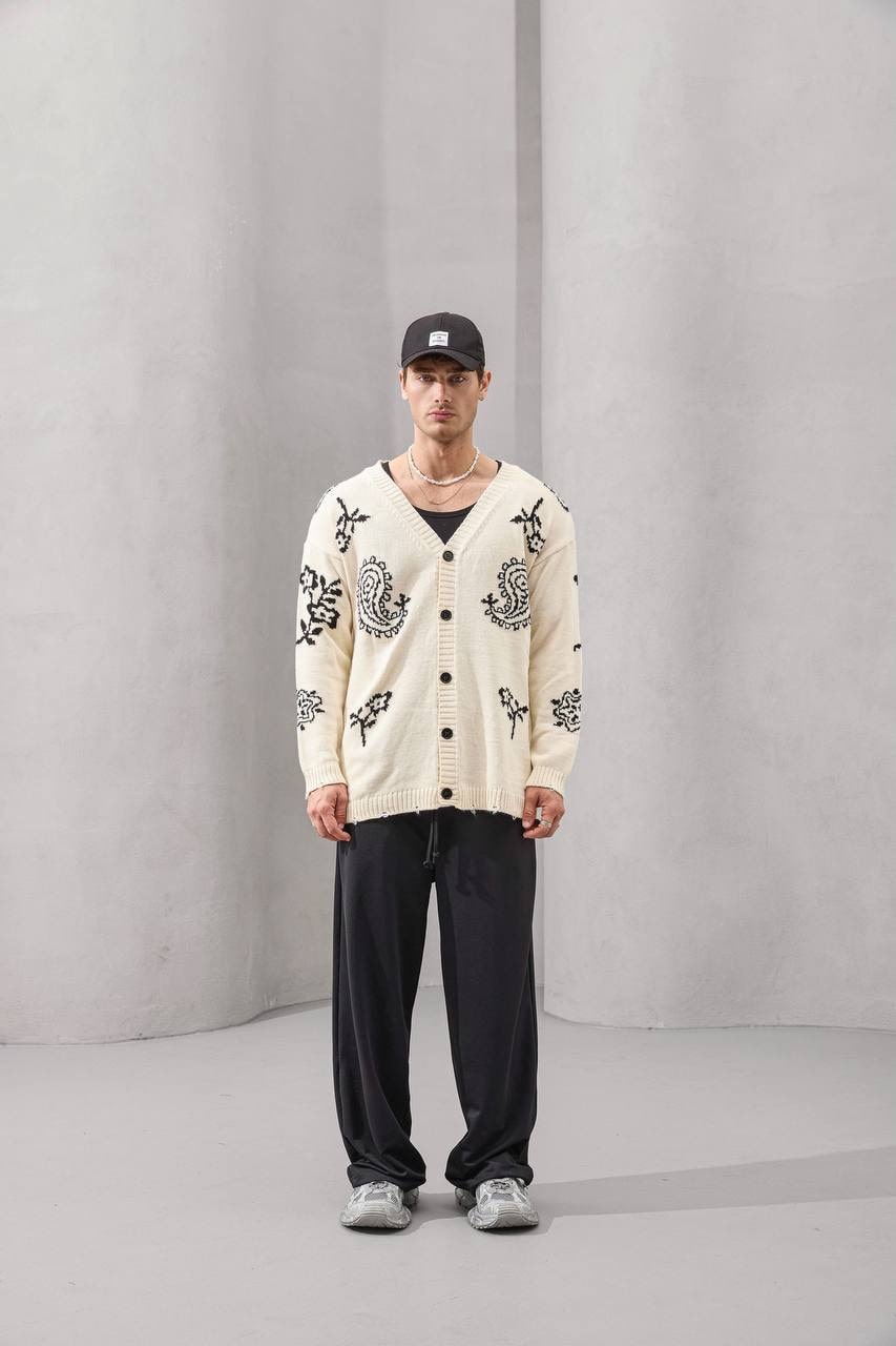 Paisley Heritage Knit Cardigan – Classic Comfort Meets Modern Detailing