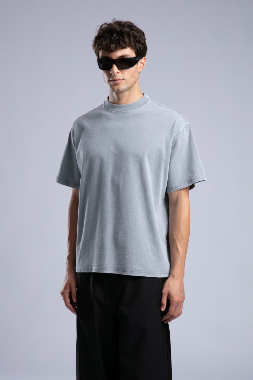 Light Grey Oversized T-Shirt for Men – Minimal Streetwear