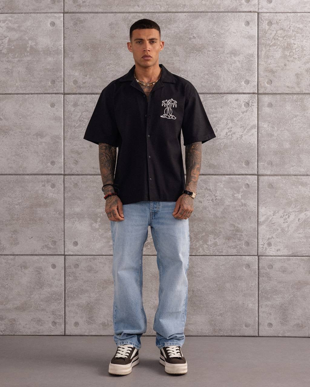 Men’s Short Sleeve Button-Up Oversized Summer Shirt