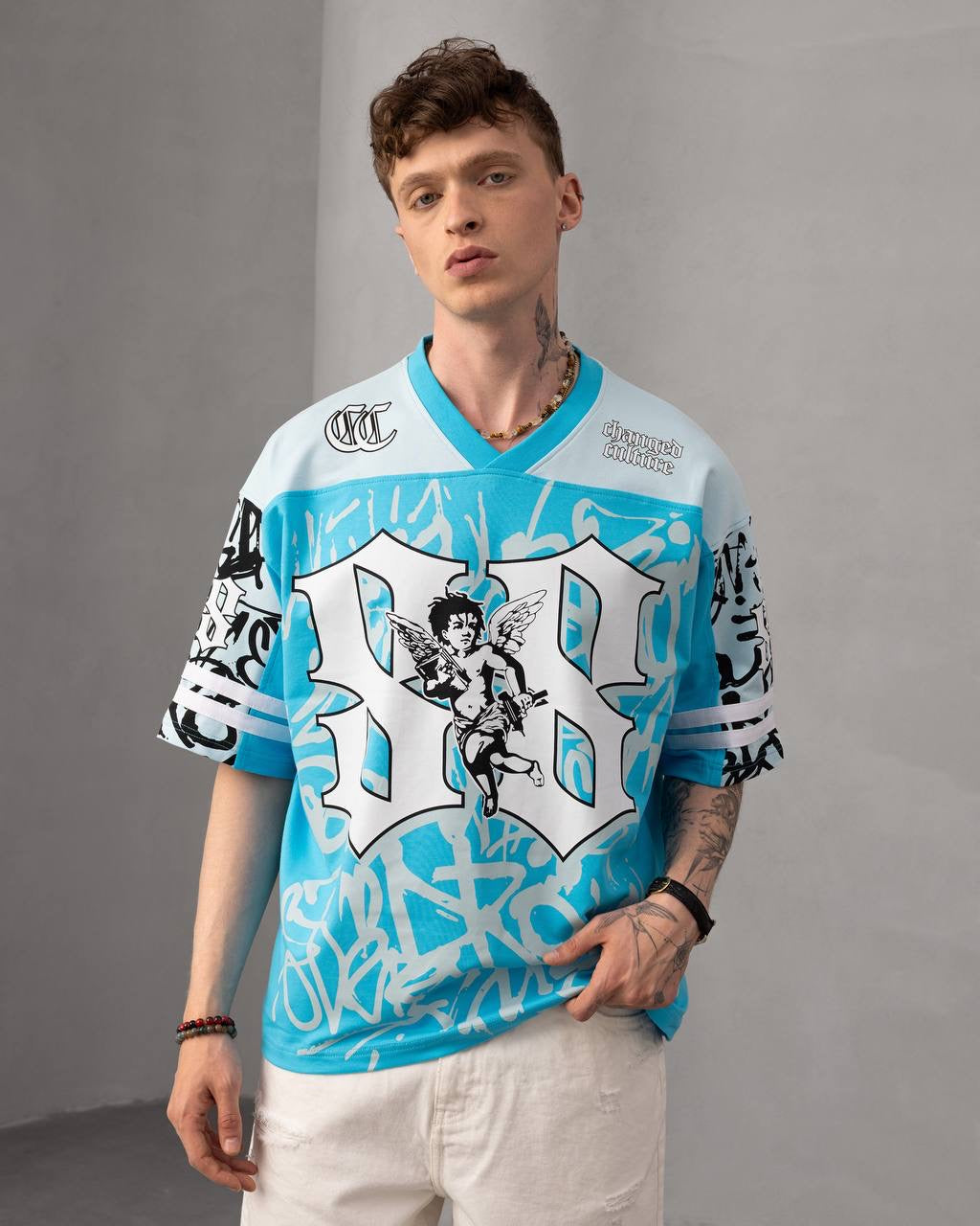 Graffiti Print Oversized Football Jersey – Casual Streetwear with Bold Design