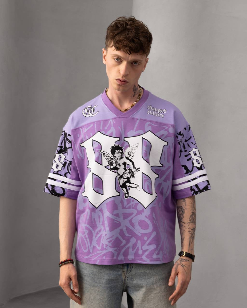 Graffiti Print Oversized Football Jersey – Casual Streetwear with Bold Design