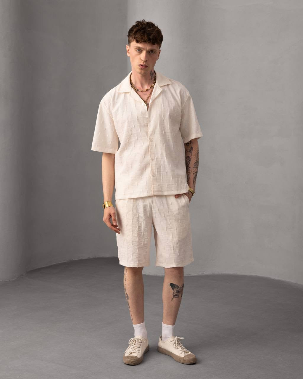 Casual Stylish Summer Outfit Short sleeves Shirt and Short Set