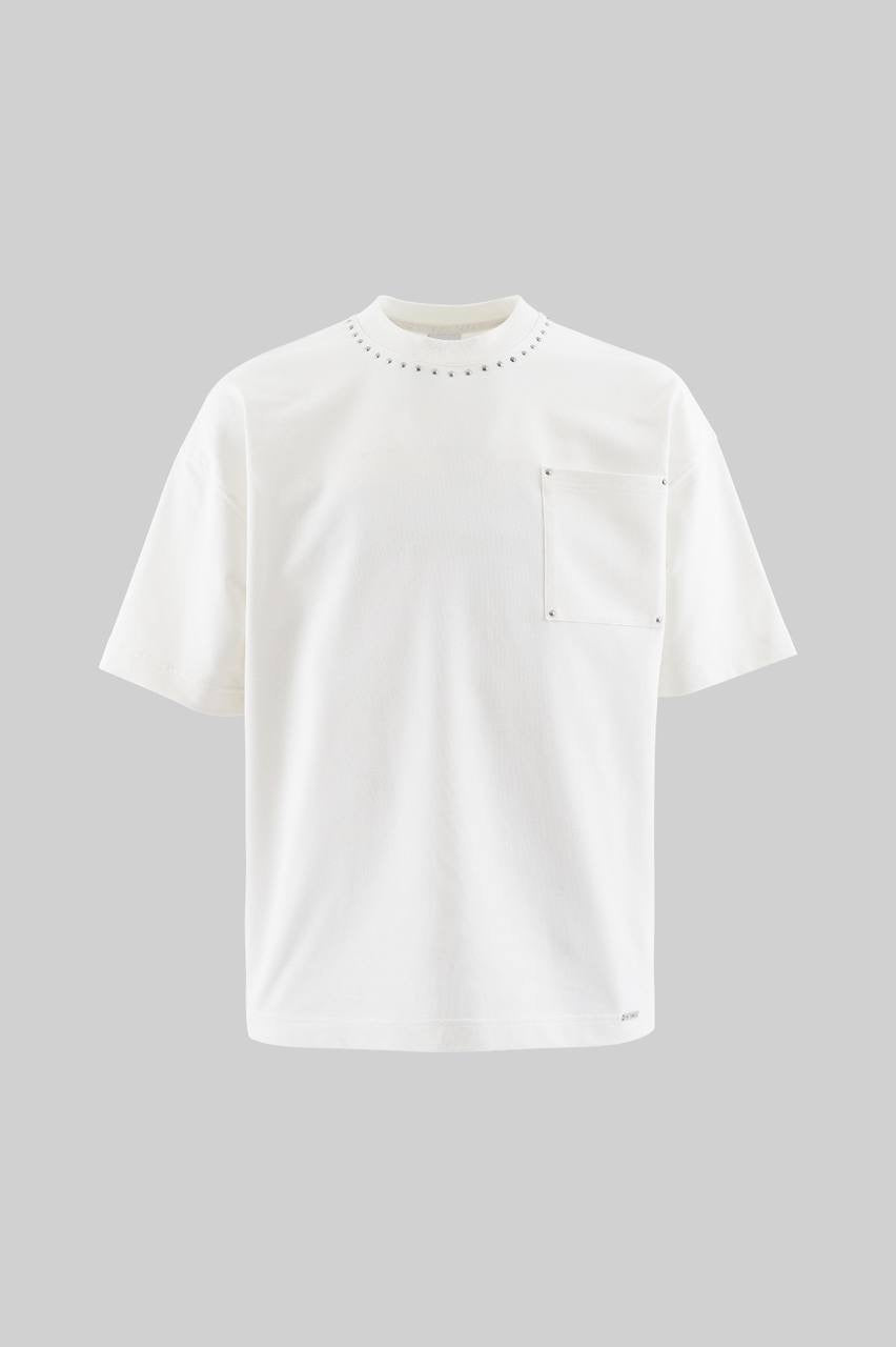 Men’s Boxy Fit Short Sleeve T-Shirt in Cream with Studded Pocket