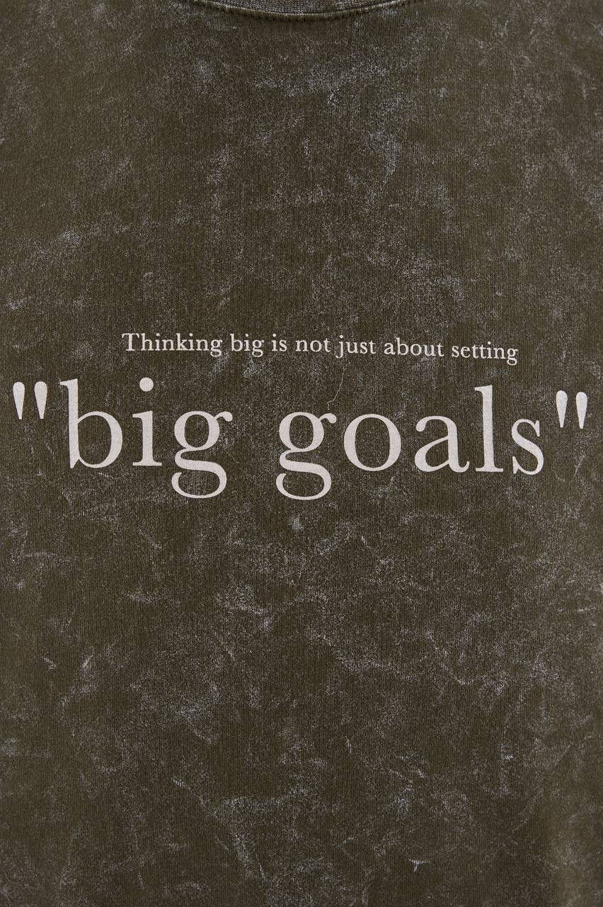 Men’s Boxy Fit Washed Slogan T-Shirt in Soft Cotton – ‘Big Goals’ Print