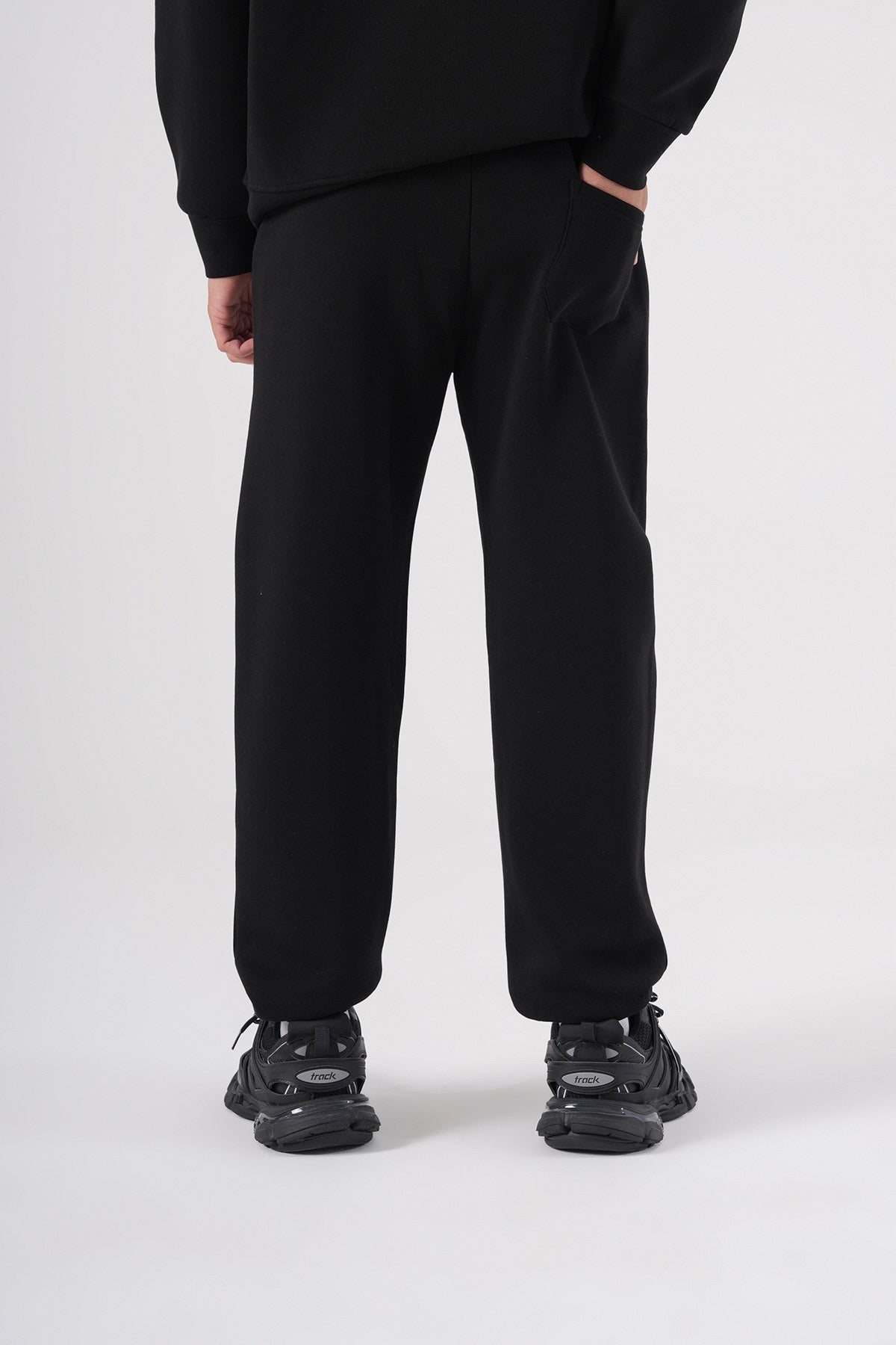 Black Slim Fit Jogger Pants – Unisex Casual Streetwear Bottoms