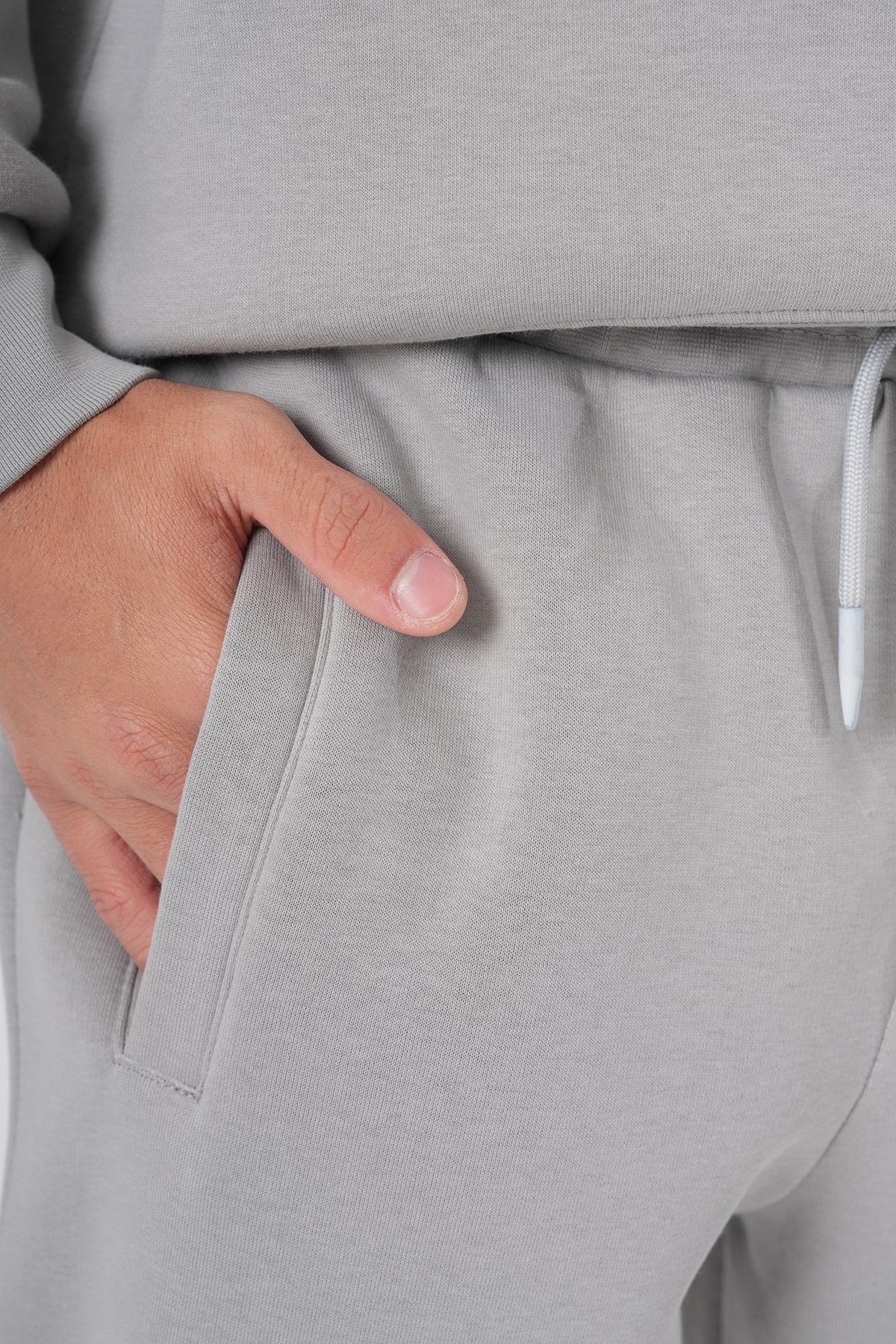 Light Gray Slim Fit Jogger Pants – Unisex Casual Streetwear Bottoms