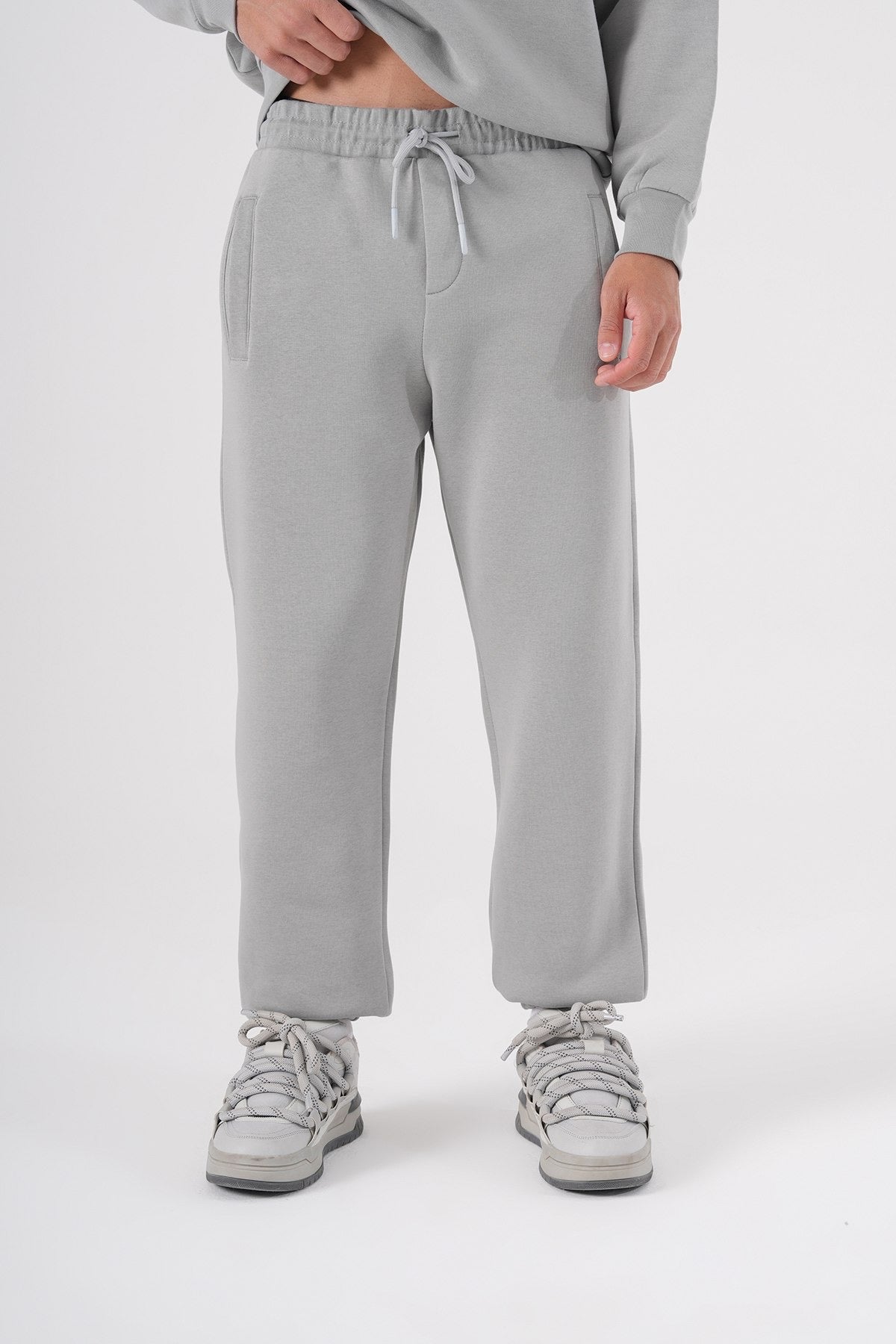 Light Gray Slim Fit Jogger Pants – Unisex Casual Streetwear Bottoms