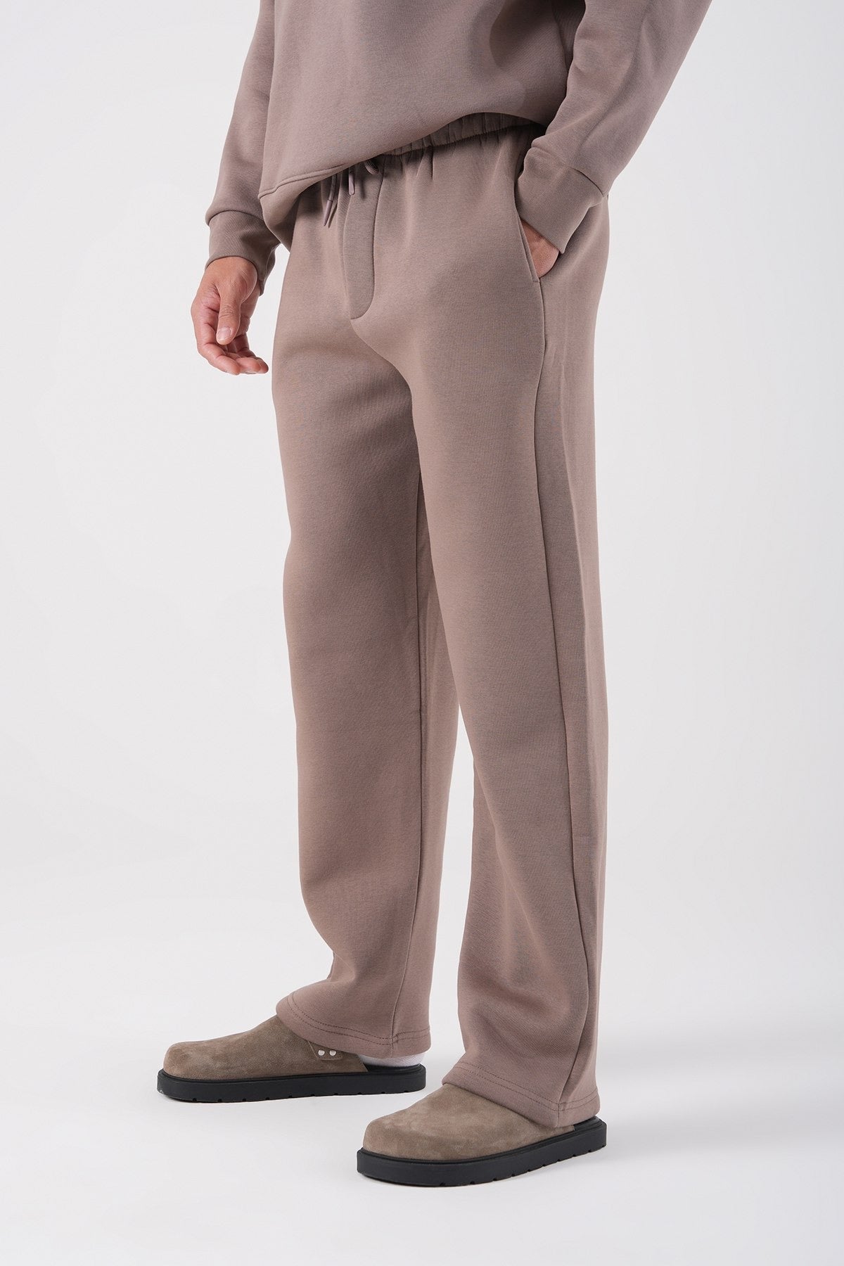 Brown Straight Fit Jogger Pants – Unisex Casual Streetwear Bottoms