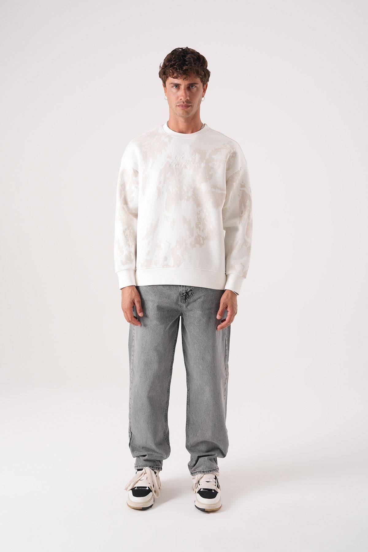 White Tie-Dye Sweatshirt – Oversized Casual Crewneck