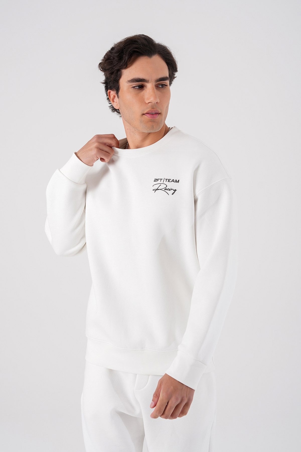 Men’s White Casual Hoodie – Minimalist Pullover Sweatshirt