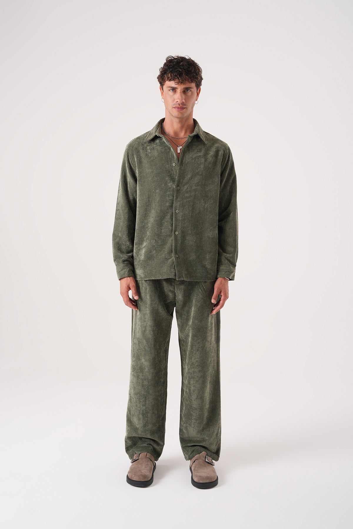 Men’s Olive Green Corduroy Shirt – Long Sleeve Button-Up Casual Shirt