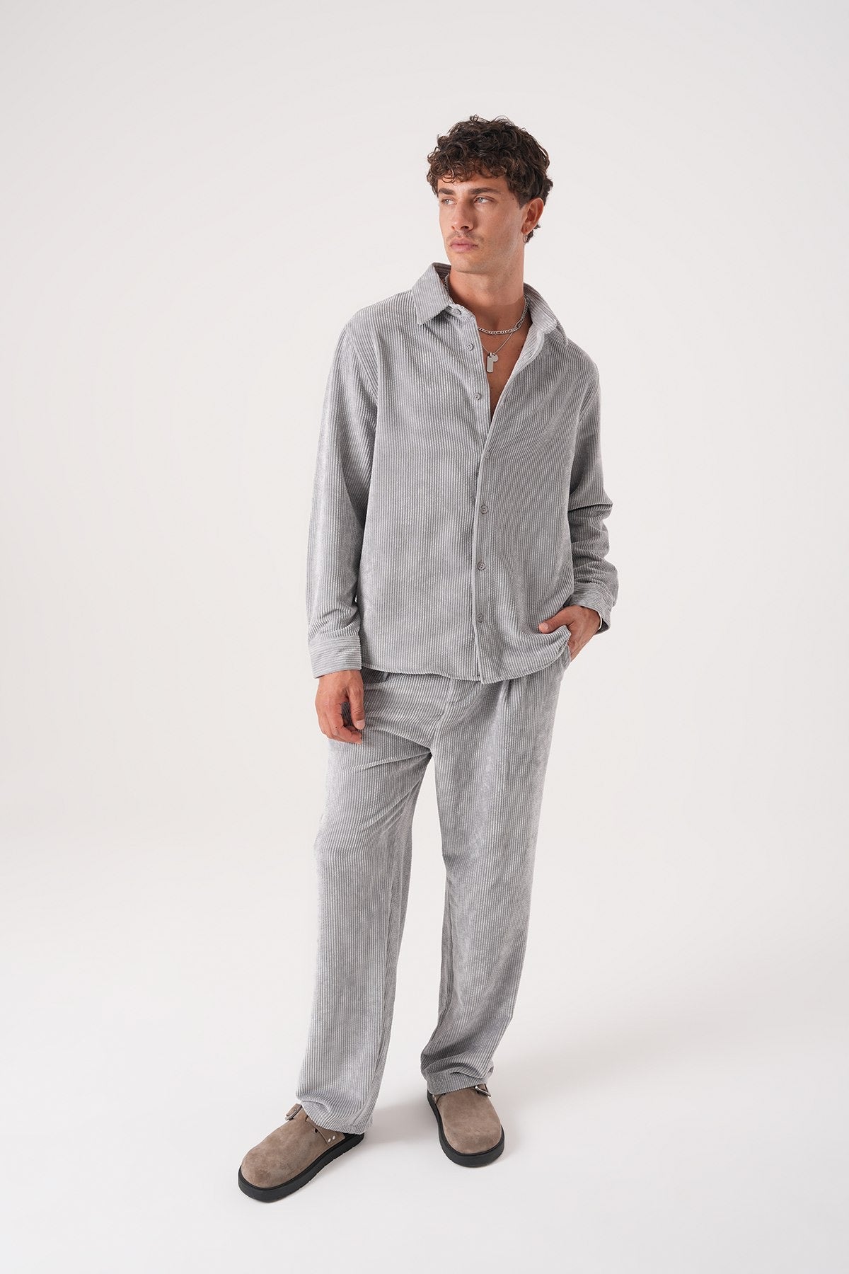 Men’s Light Grey Corduroy Shirt – Long Sleeve Button-Up Casual Shirt
