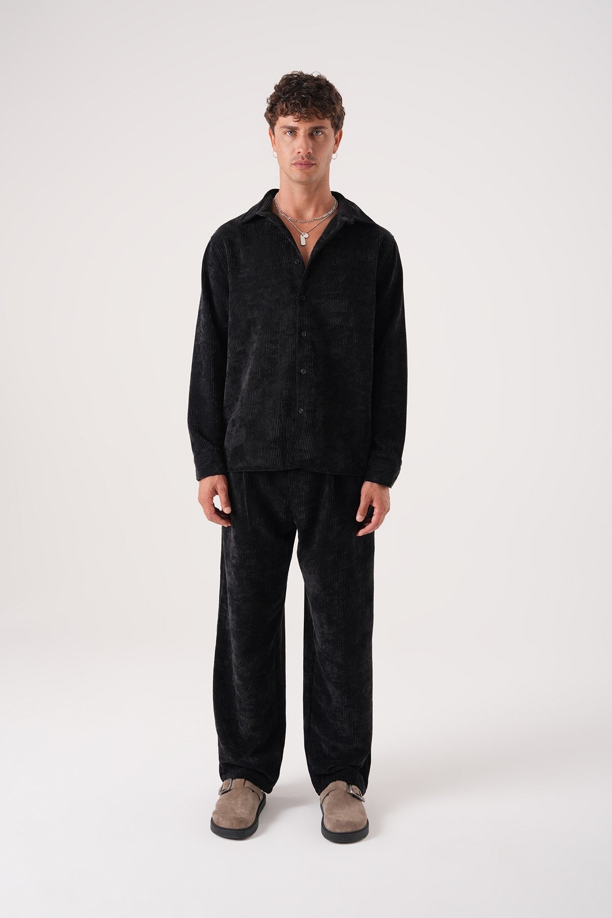 Men’s Black Corduroy Shirt – Long Sleeve Button-Up Vintage Casual Shirt