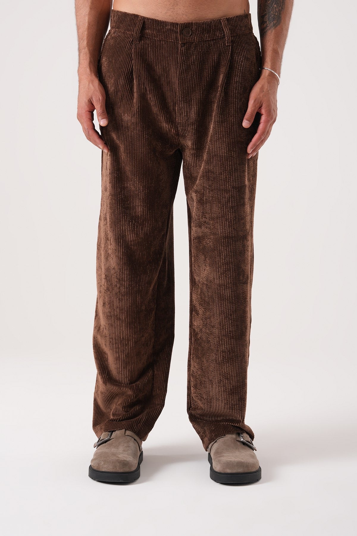 Men’s Brown Corduroy Pants – Relaxed Fit Retro Straight Leg Trousers