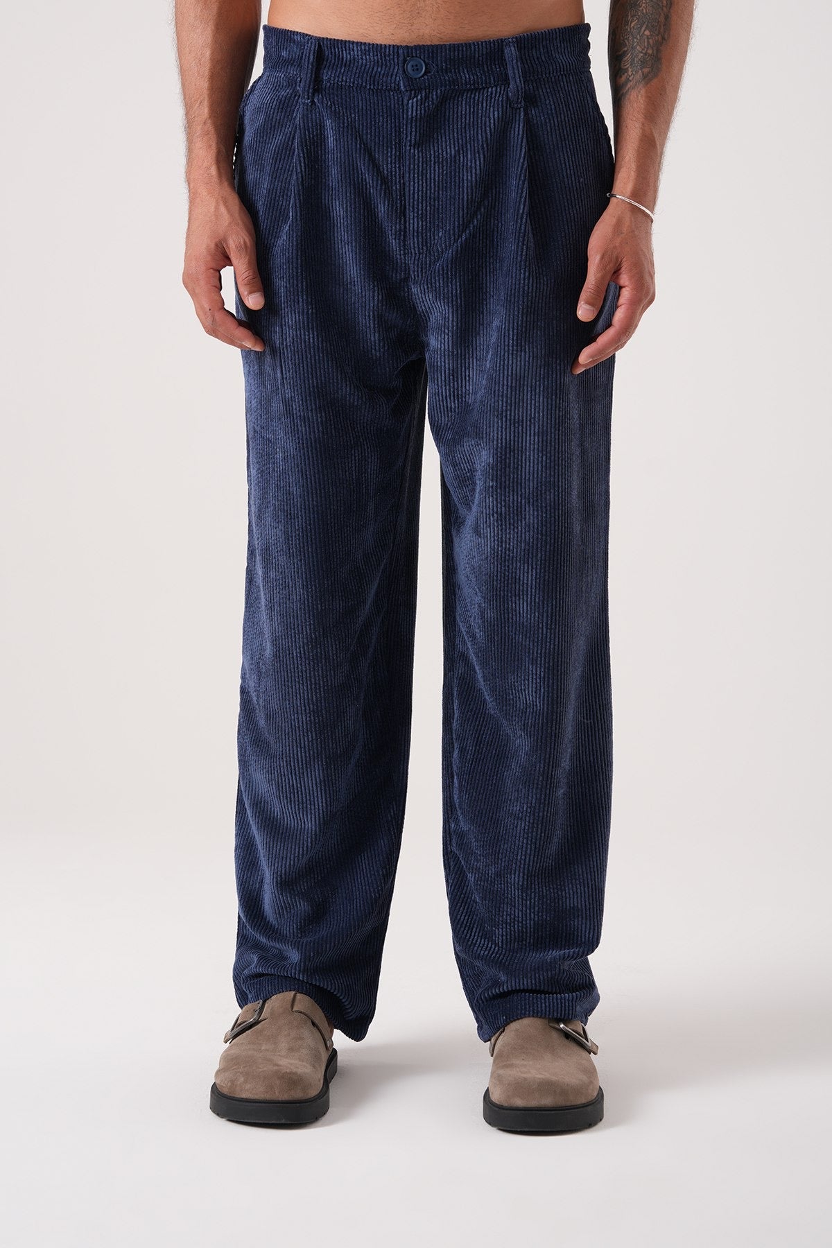 Men’s Dark Blue Corduroy Pants – Relaxed Fit Straight-Leg Vintage Trousers