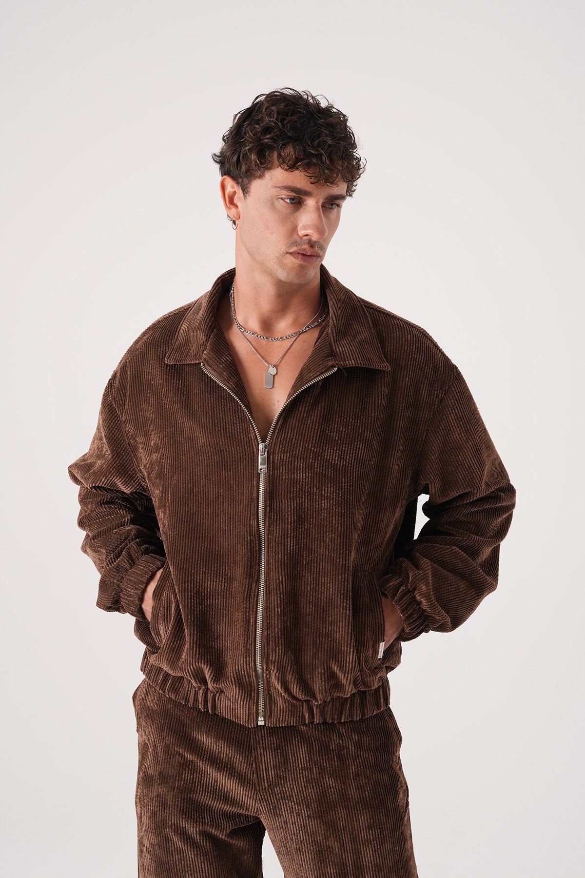 Men’s Brown Corduroy Zip-Up Jacket – Retro Bomber Streetwear Style