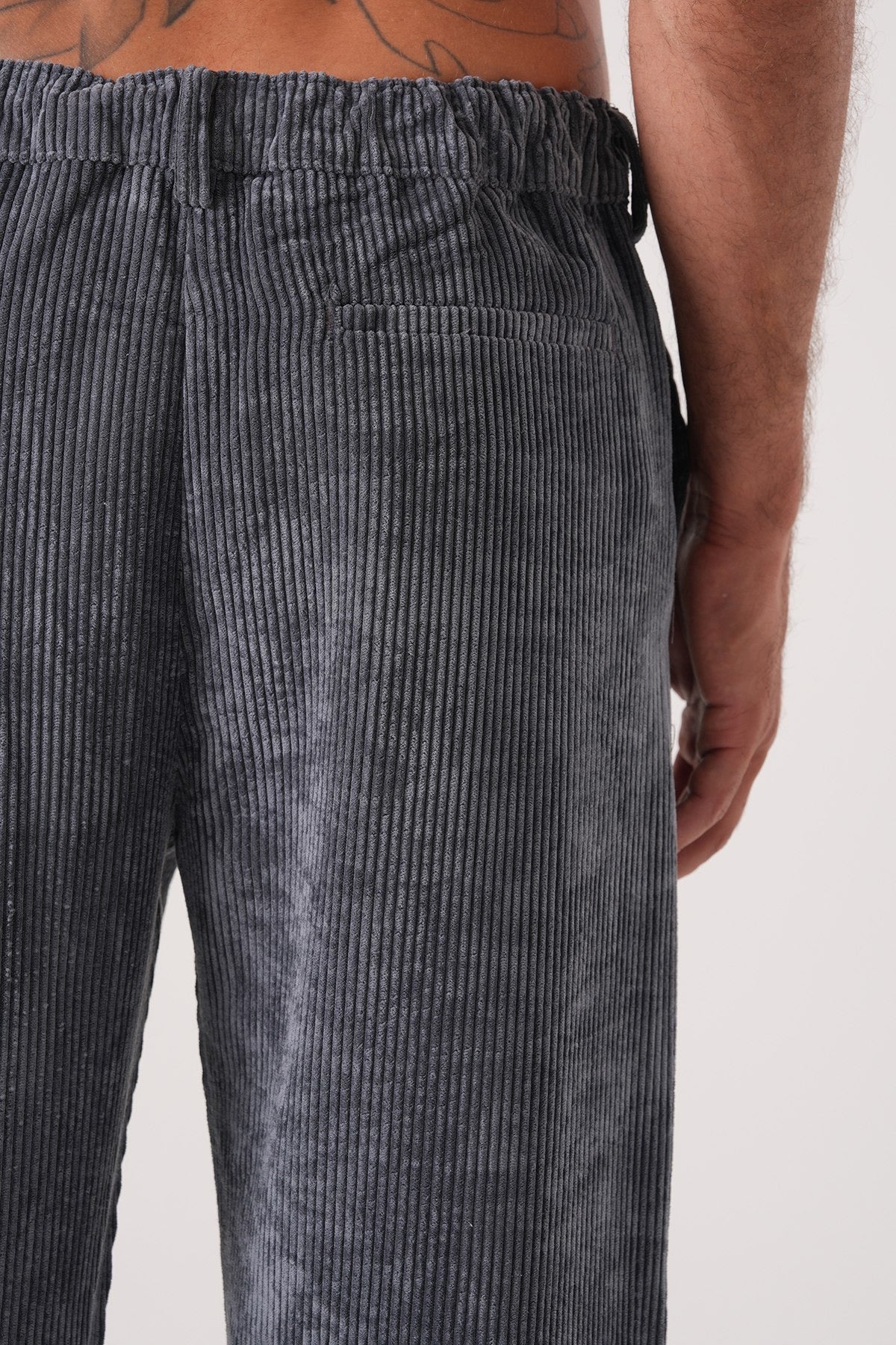 Men’s Dark Grey Corduroy Trousers – Relaxed Fit Retro Streetwear Pants