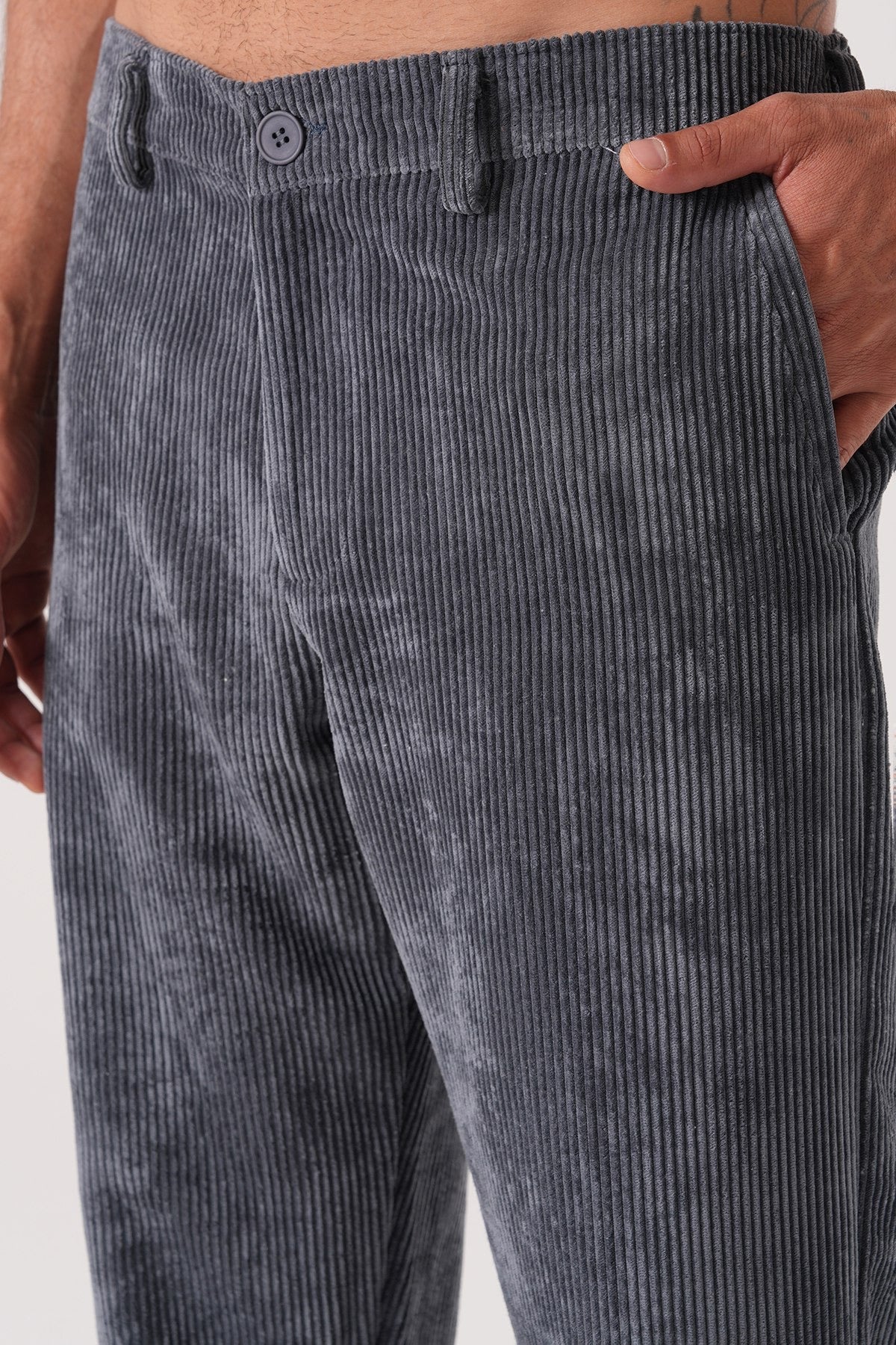 Men’s Dark Grey Corduroy Trousers – Relaxed Fit Retro Streetwear Pants