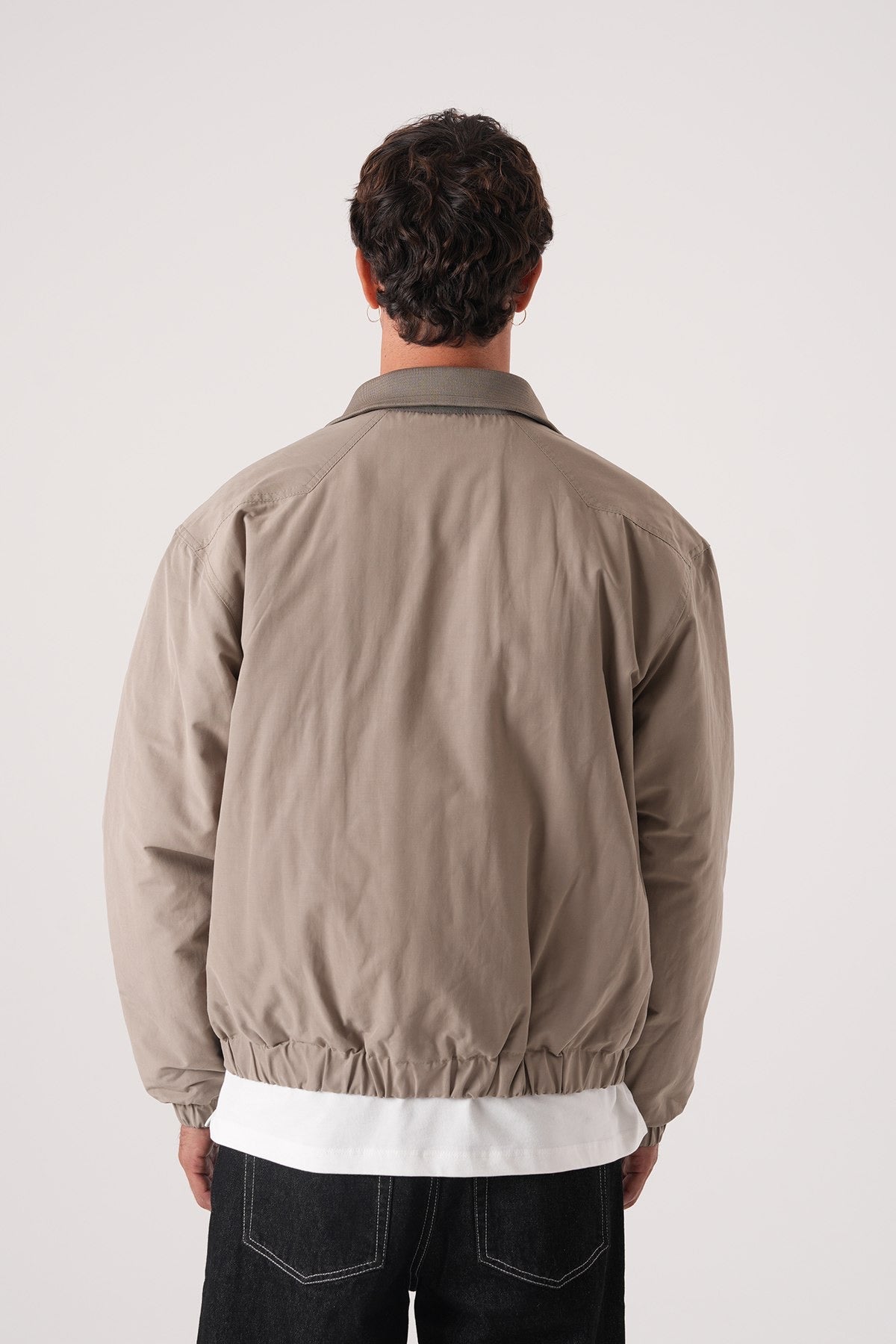 Men’s Taupe Beige Minimal Bomber Jacket – Smart & Versatile Outerwear