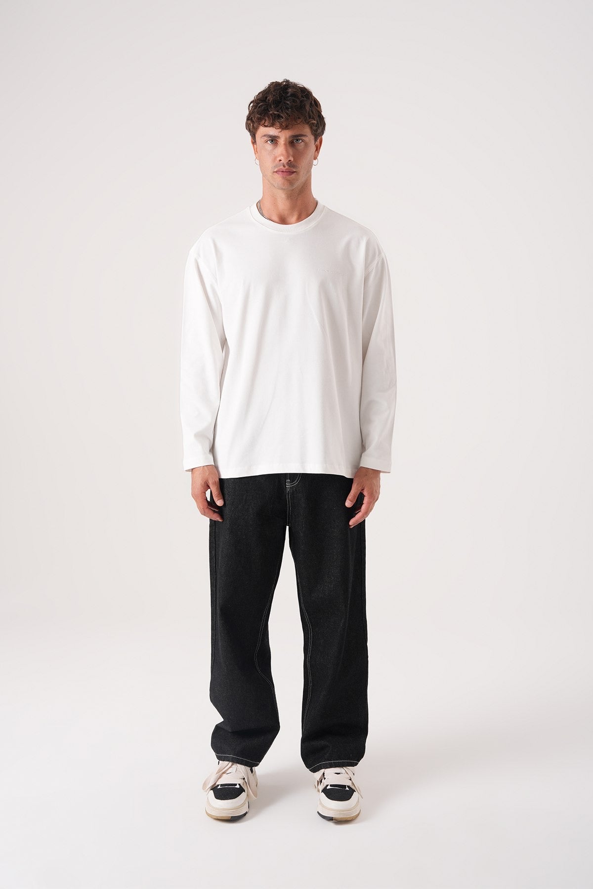 Men’s White Long Sleeve T-Shirt – Minimal Edition
