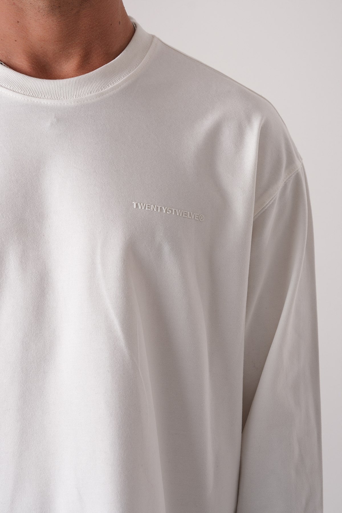 Men’s White Long Sleeve T-Shirt – Minimal Edition