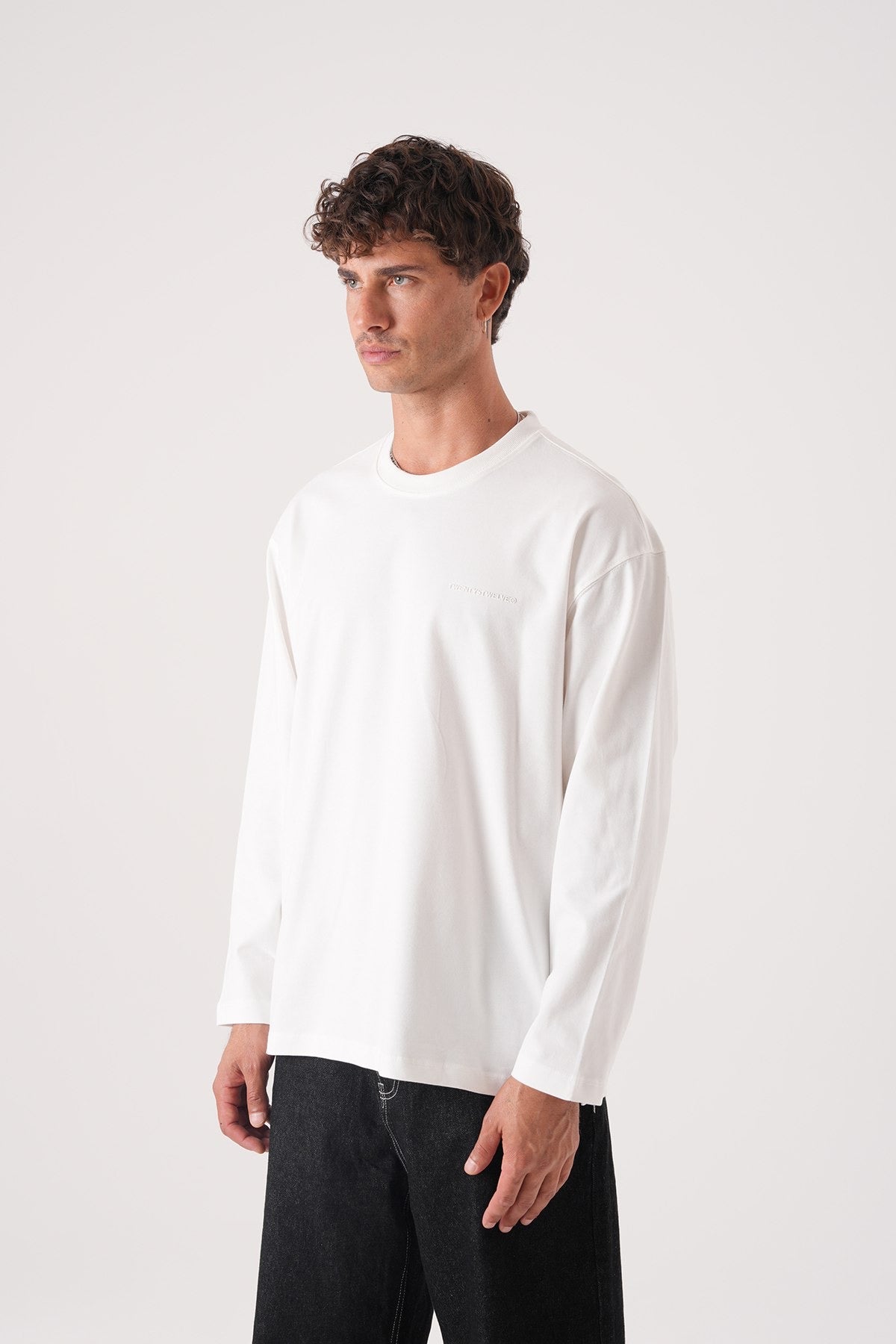 Men’s White Long Sleeve T-Shirt – Minimal Edition