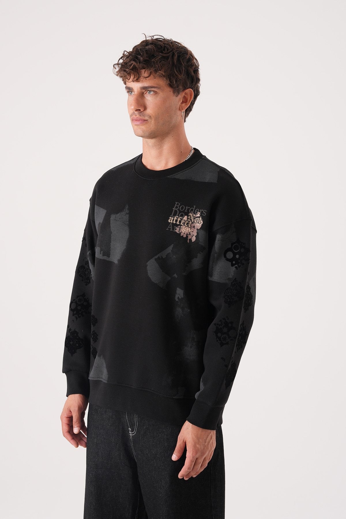 Men’s Black Graphic Sweatshirt – Borders & Affection