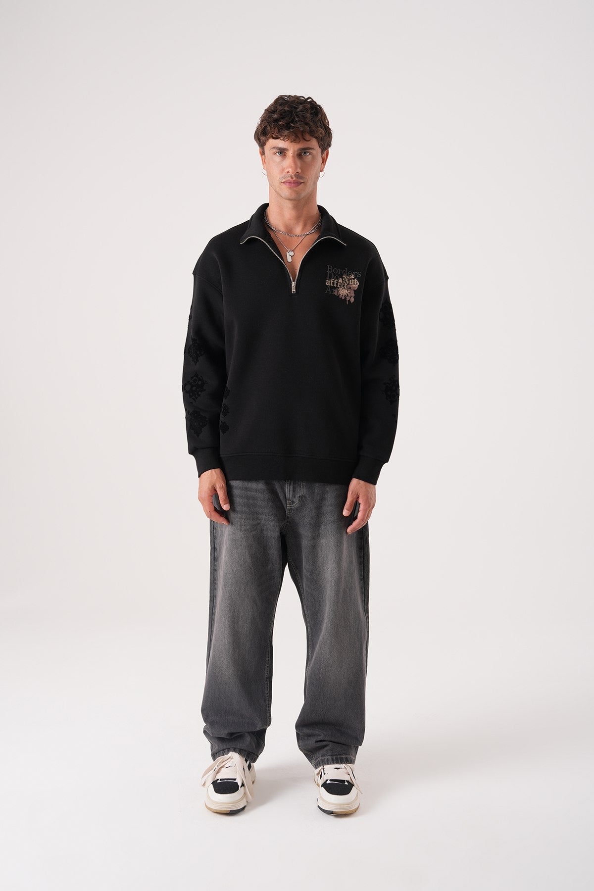 Men’s Half-Zip Sweatshirt – Borders Do Not Affect Art (Black)