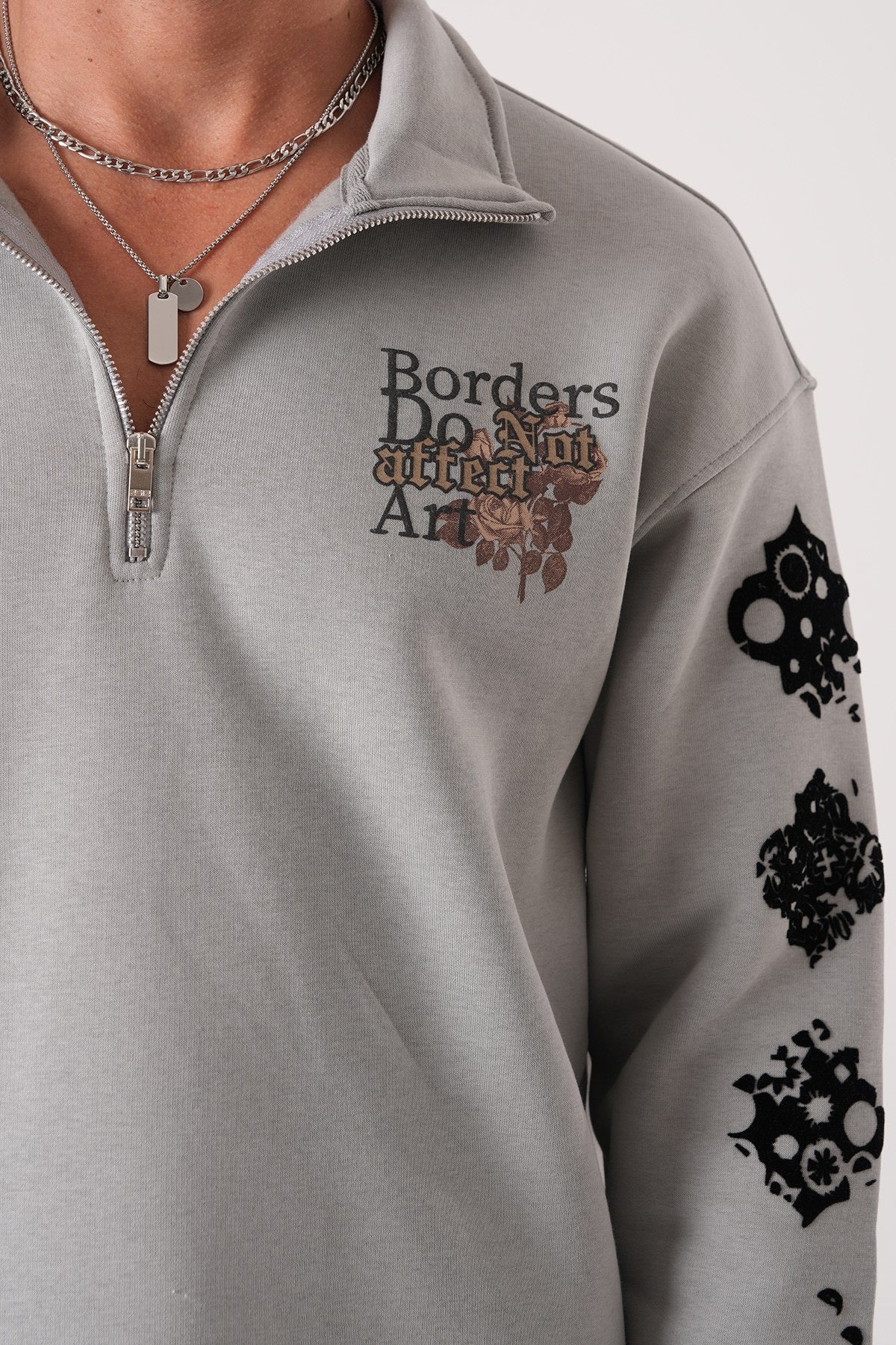 Men’s Half-Zip Sweatshirt – Borders Do Not Affect Art (Grey)