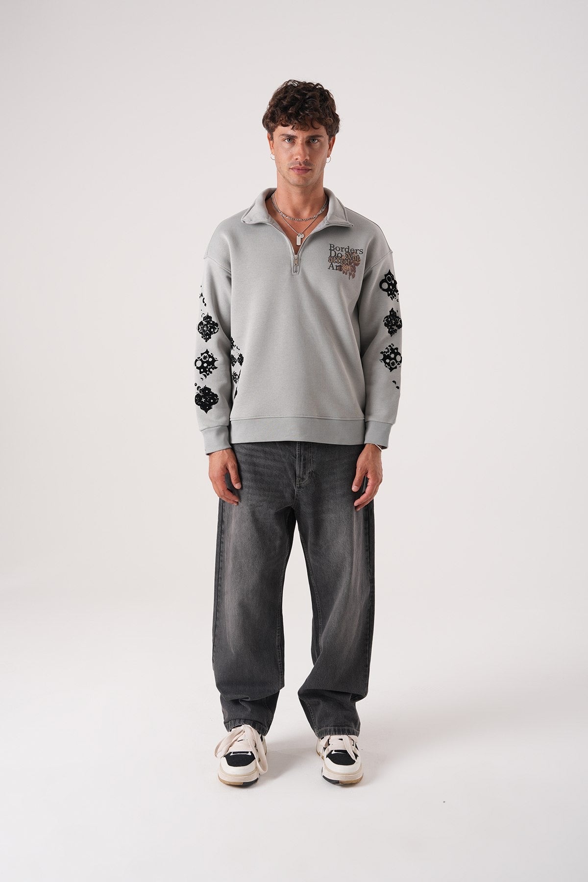 Men’s Half-Zip Sweatshirt – Borders Do Not Affect Art (Grey)
