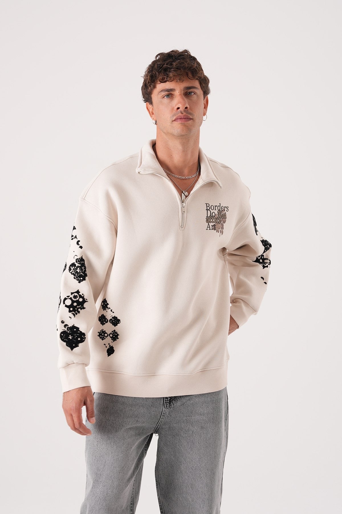 Men’s Half-Zip Sweatshirt – Borders Do Not Affect Art (Beige)
