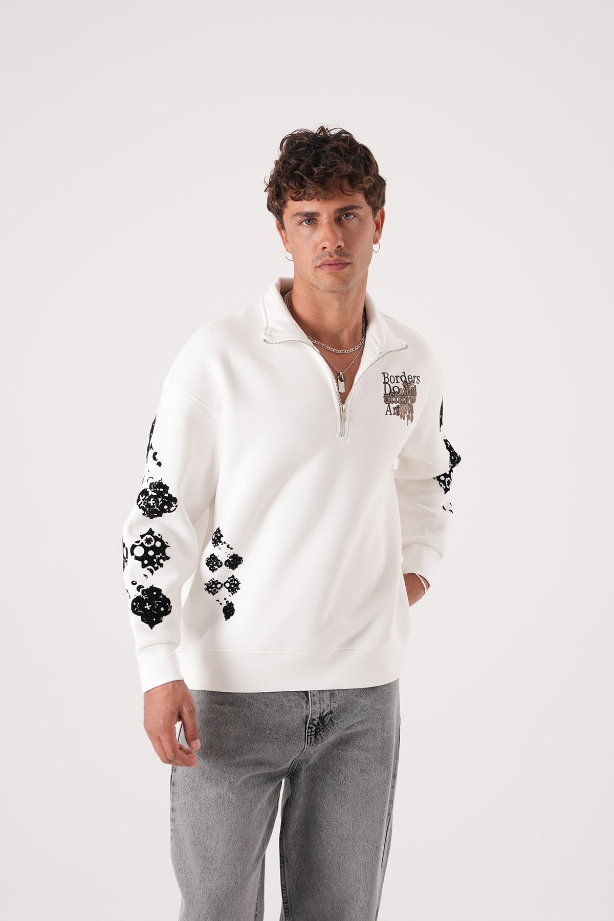 Men’s Half-Zip Sweatshirt – Borders Do Not Affect Art (White)