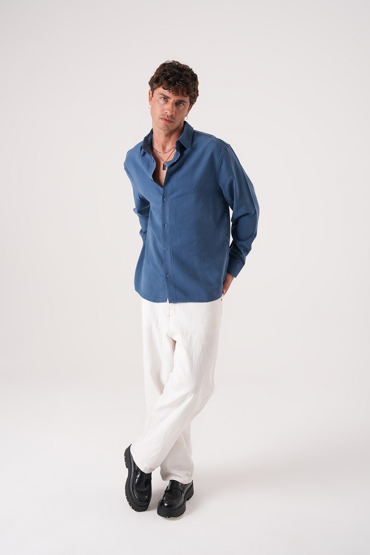 Men’s Long Sleeve Button-Down Shirt – Solid Blue