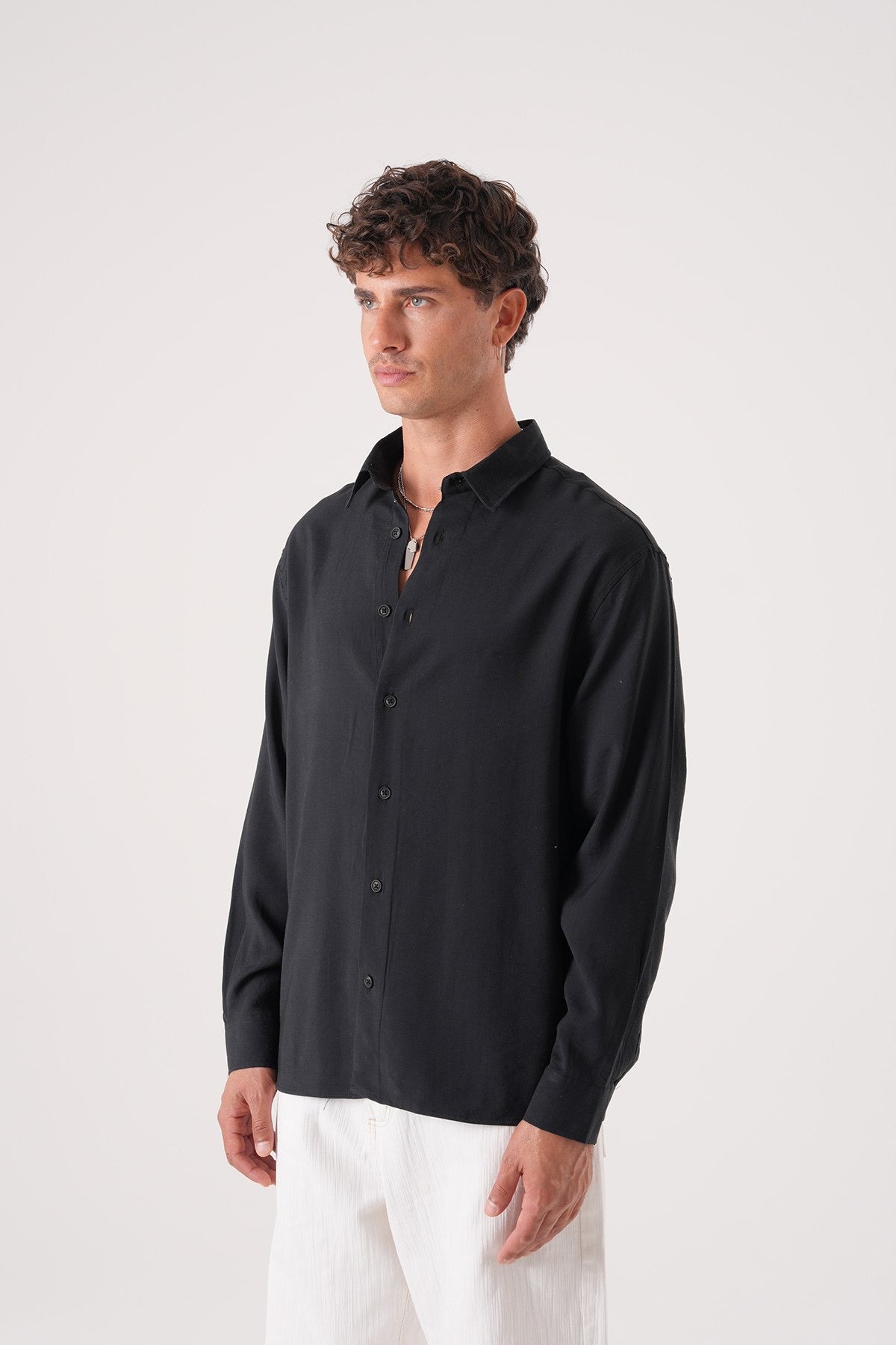 Men’s Long Sleeve Button-Down Shirt – Classic Black