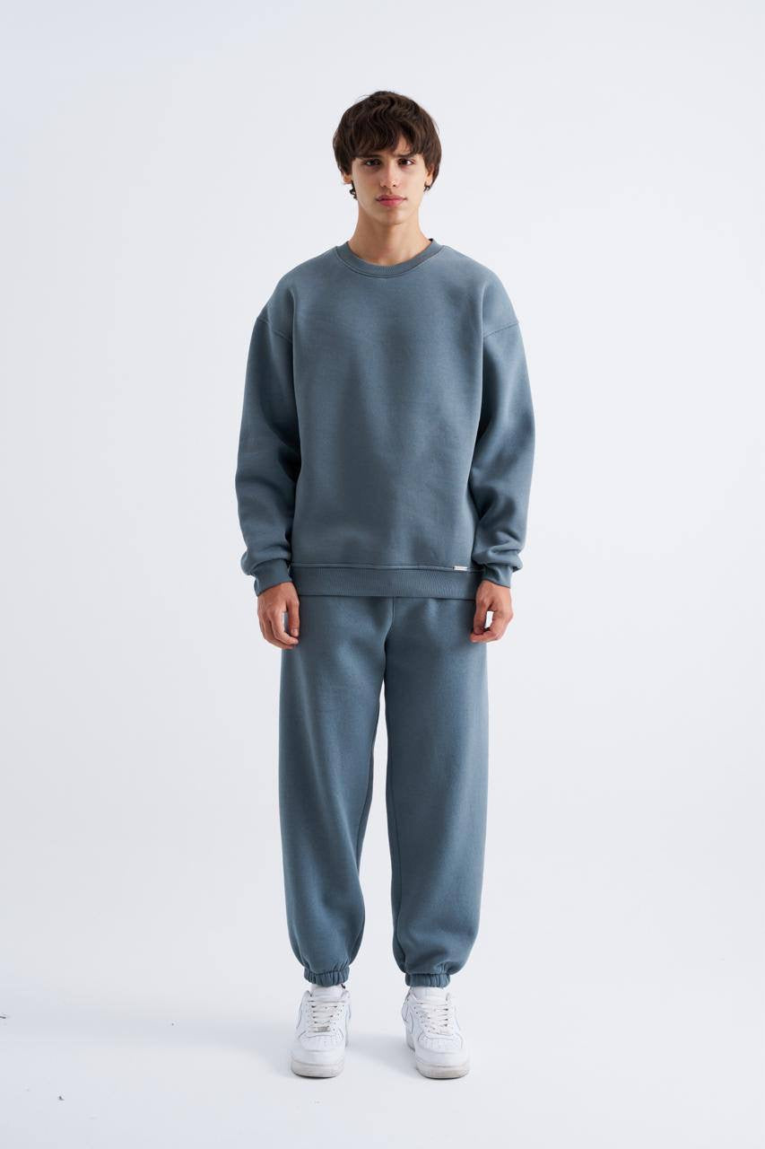 Strides Oversized Sweatshirt in Grey