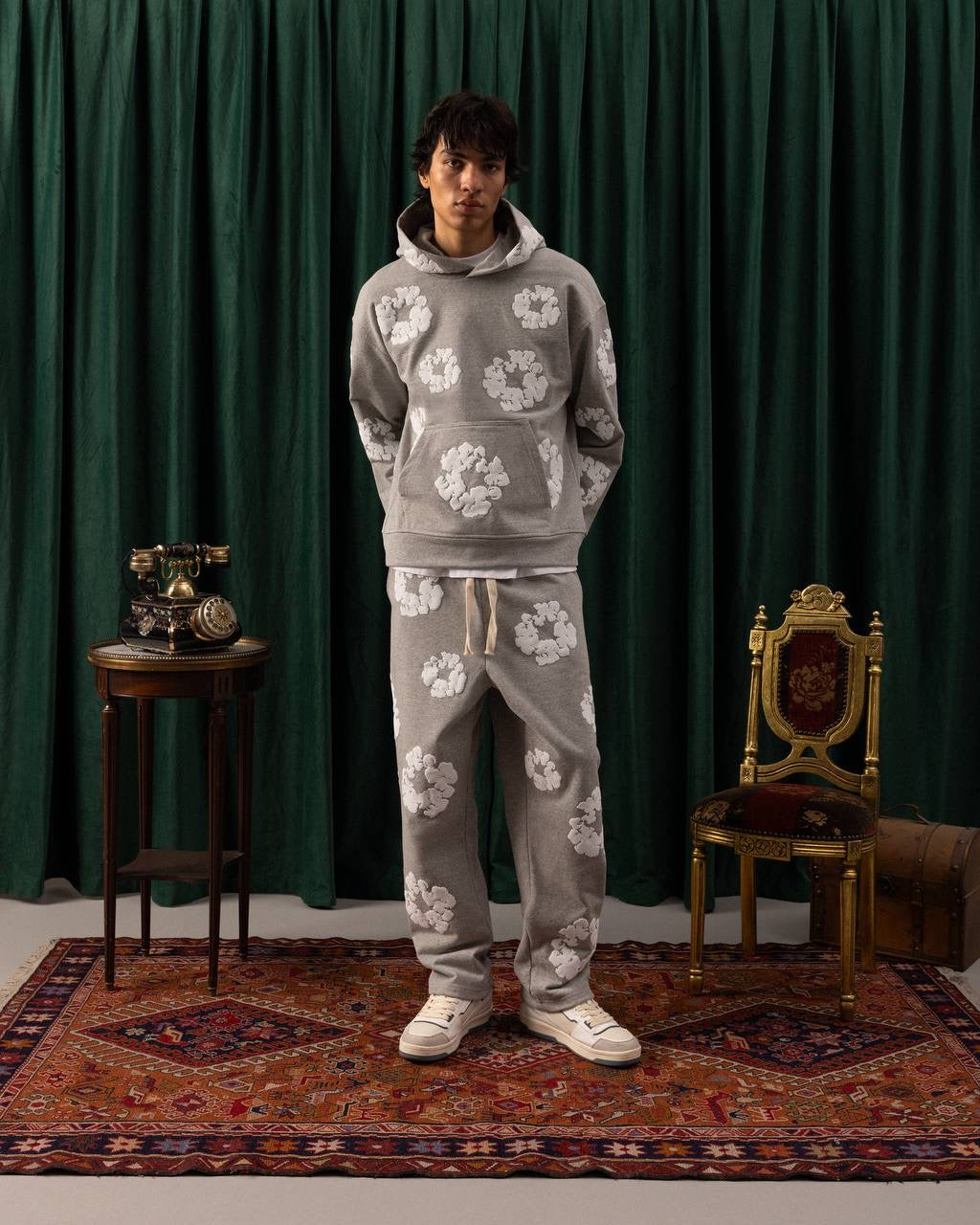 Men’s Floral Hoodie & Sweatpants Set – Grey/black