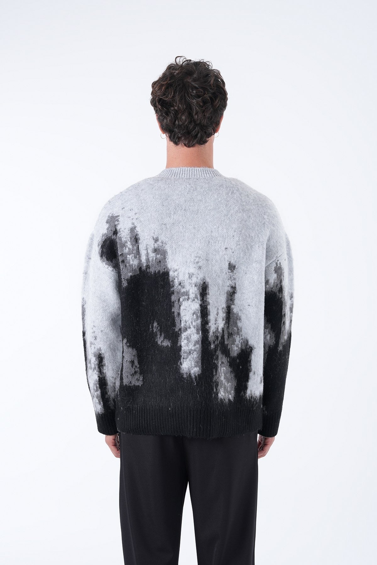 Men’s Abstract Pattern Knit Sweater Collection