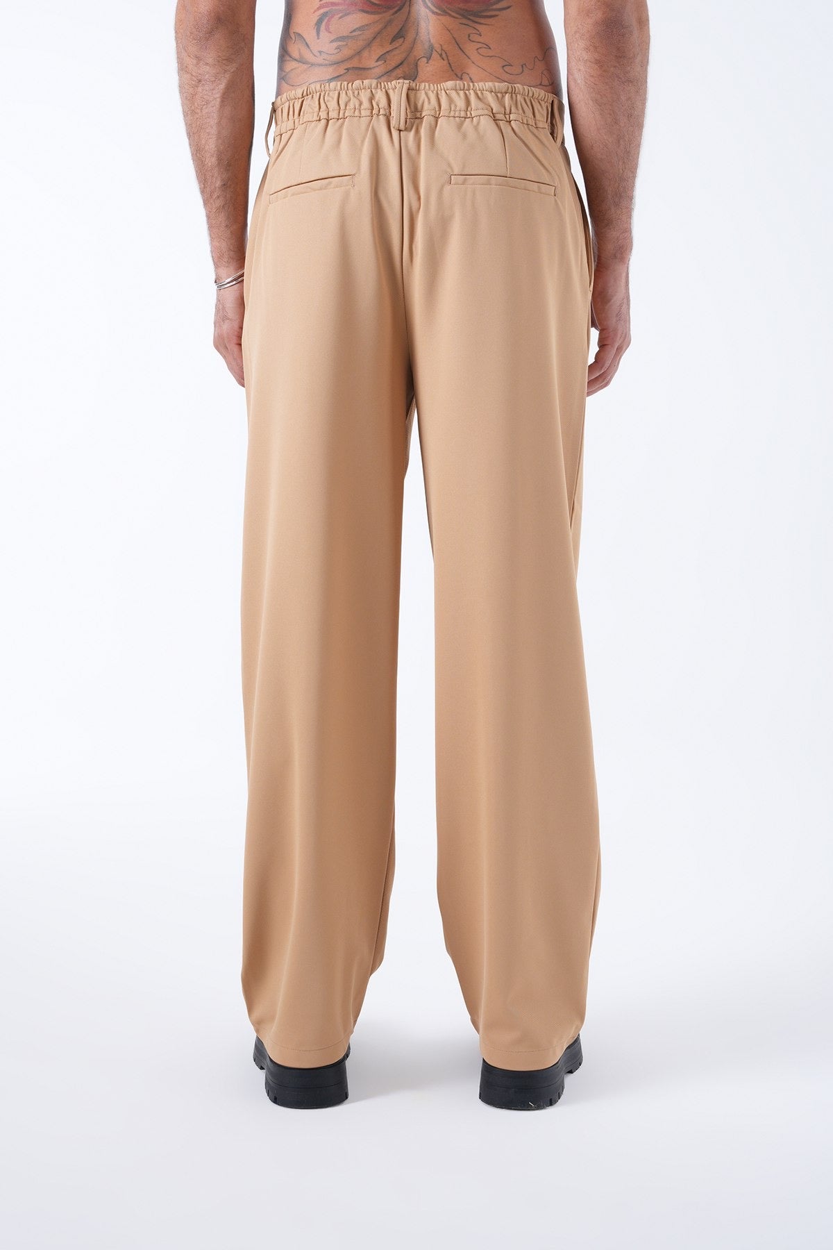 Men’s Relaxed Fit Trousers – Essential Collection