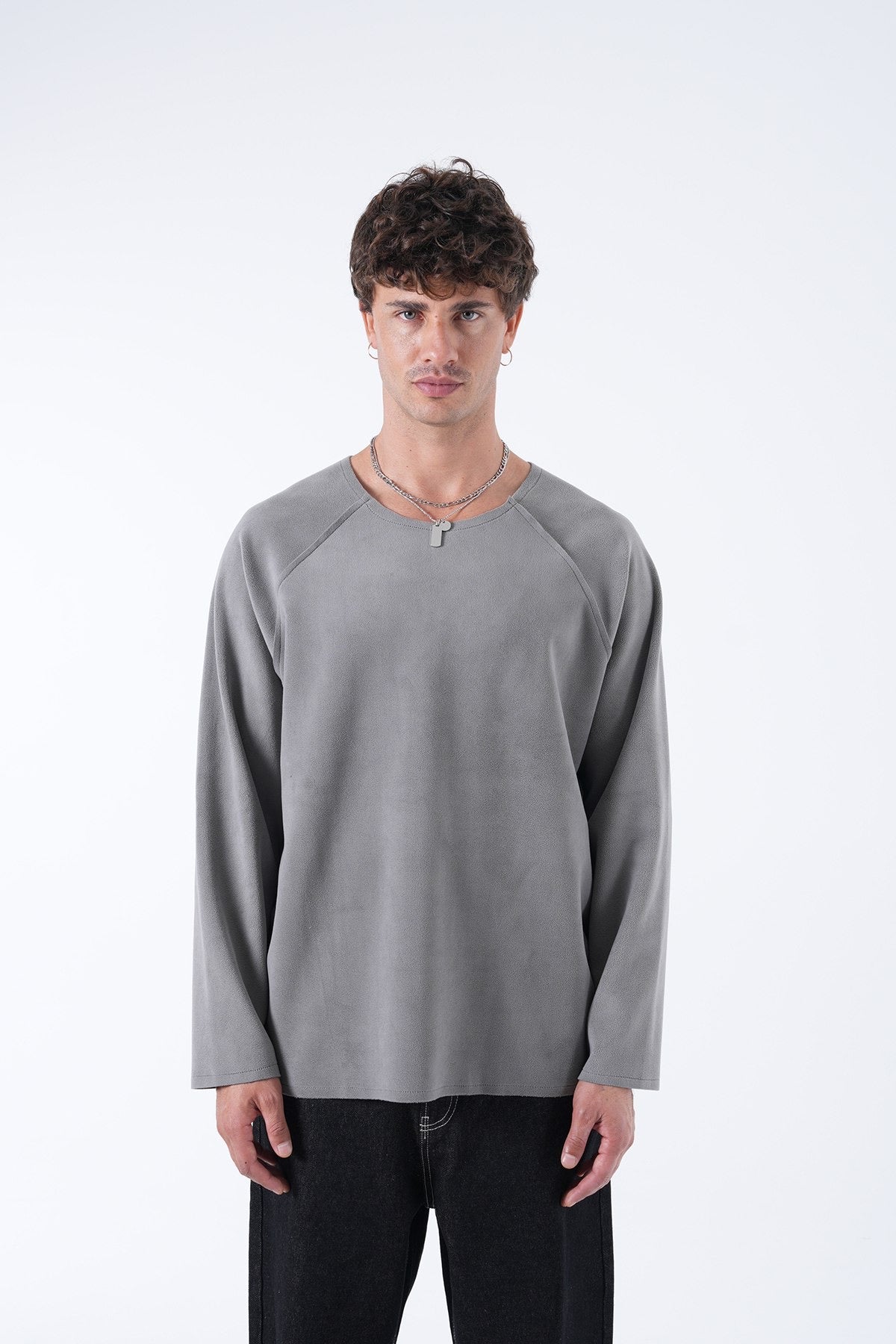 Men’s Minimal Raglan Long-Sleeve Top – Essential Collection