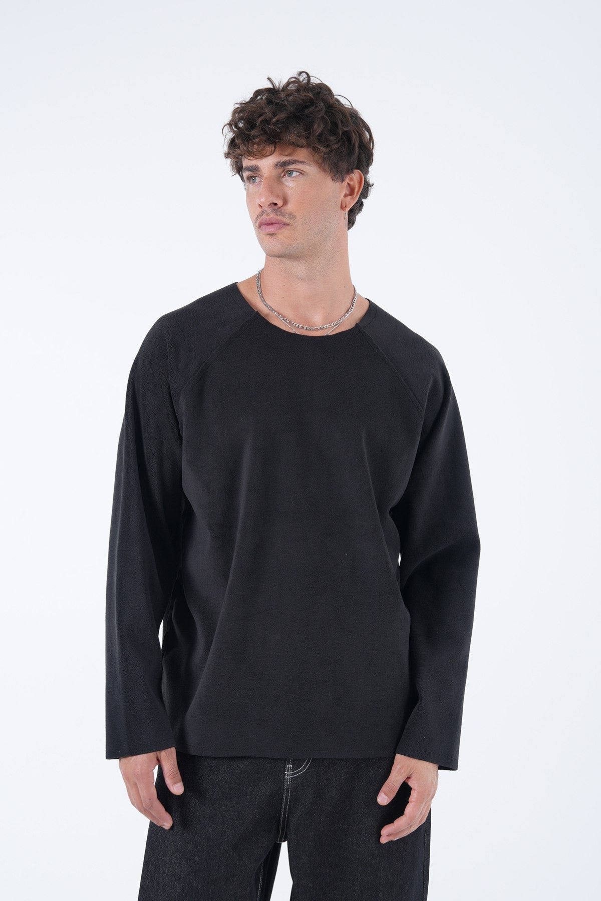 Men’s Minimal Raglan Long-Sleeve Top – Essential Collection