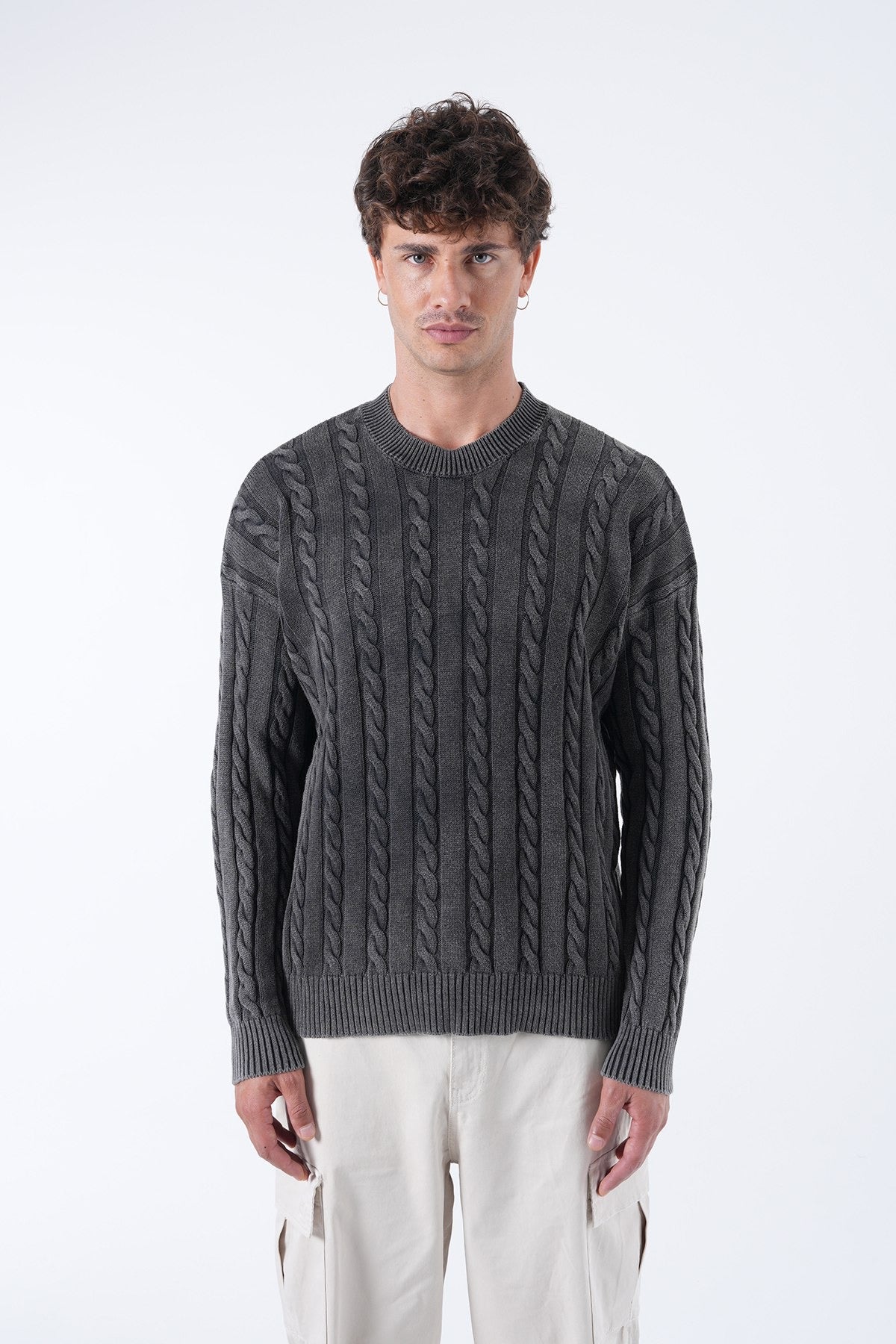 Men’s Classic Cable Knit Sweater – Timeless Winter Essential