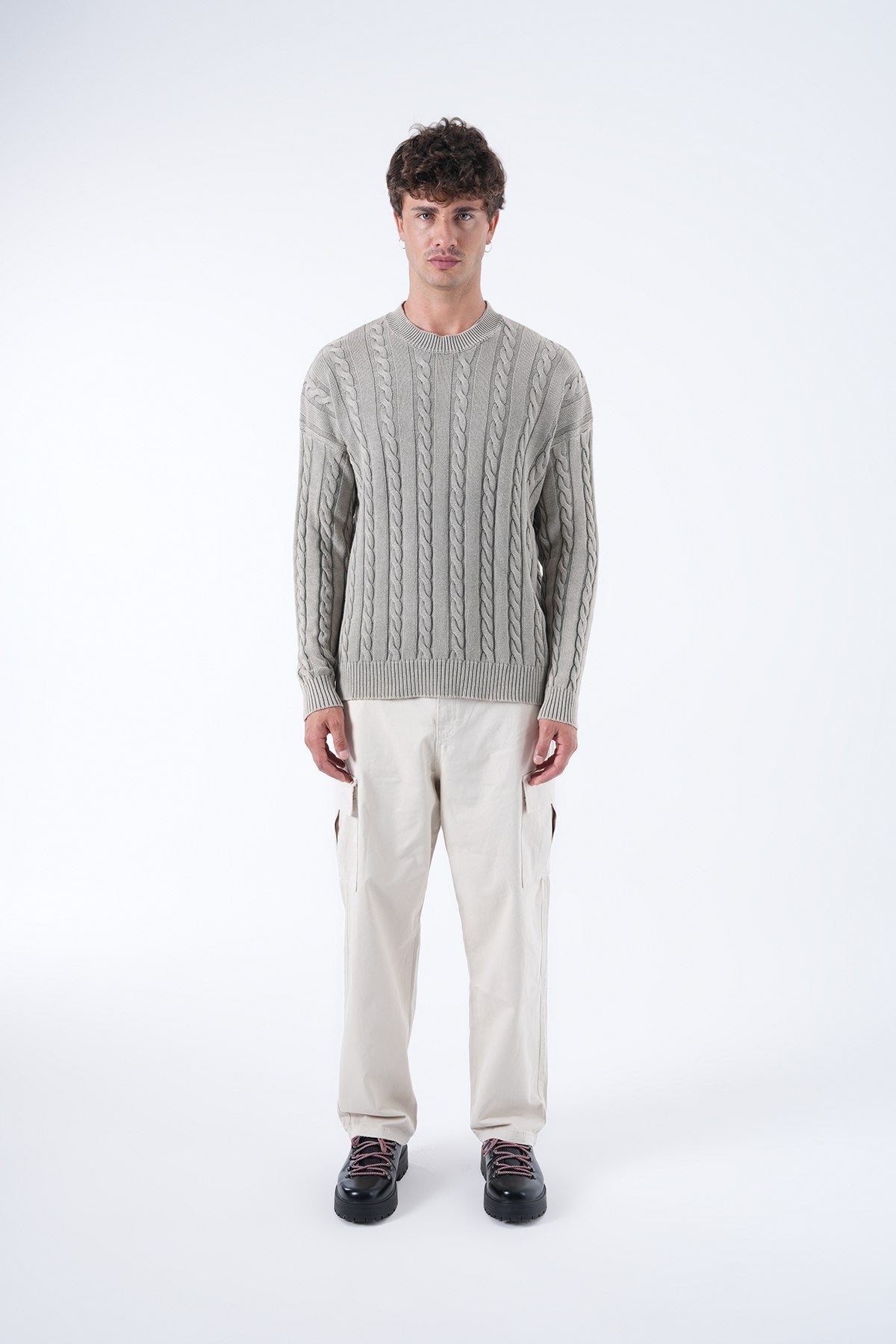 Men’s Classic Cable Knit Sweater – Timeless Winter Essential