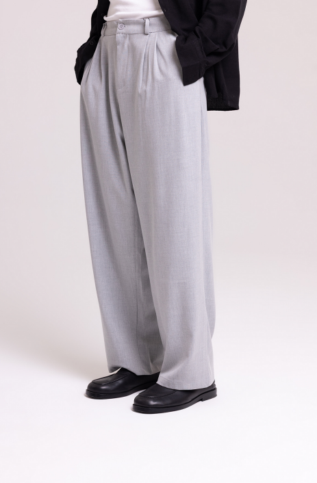 Men’s Light Grey Pleated Relaxed Fit Trousers