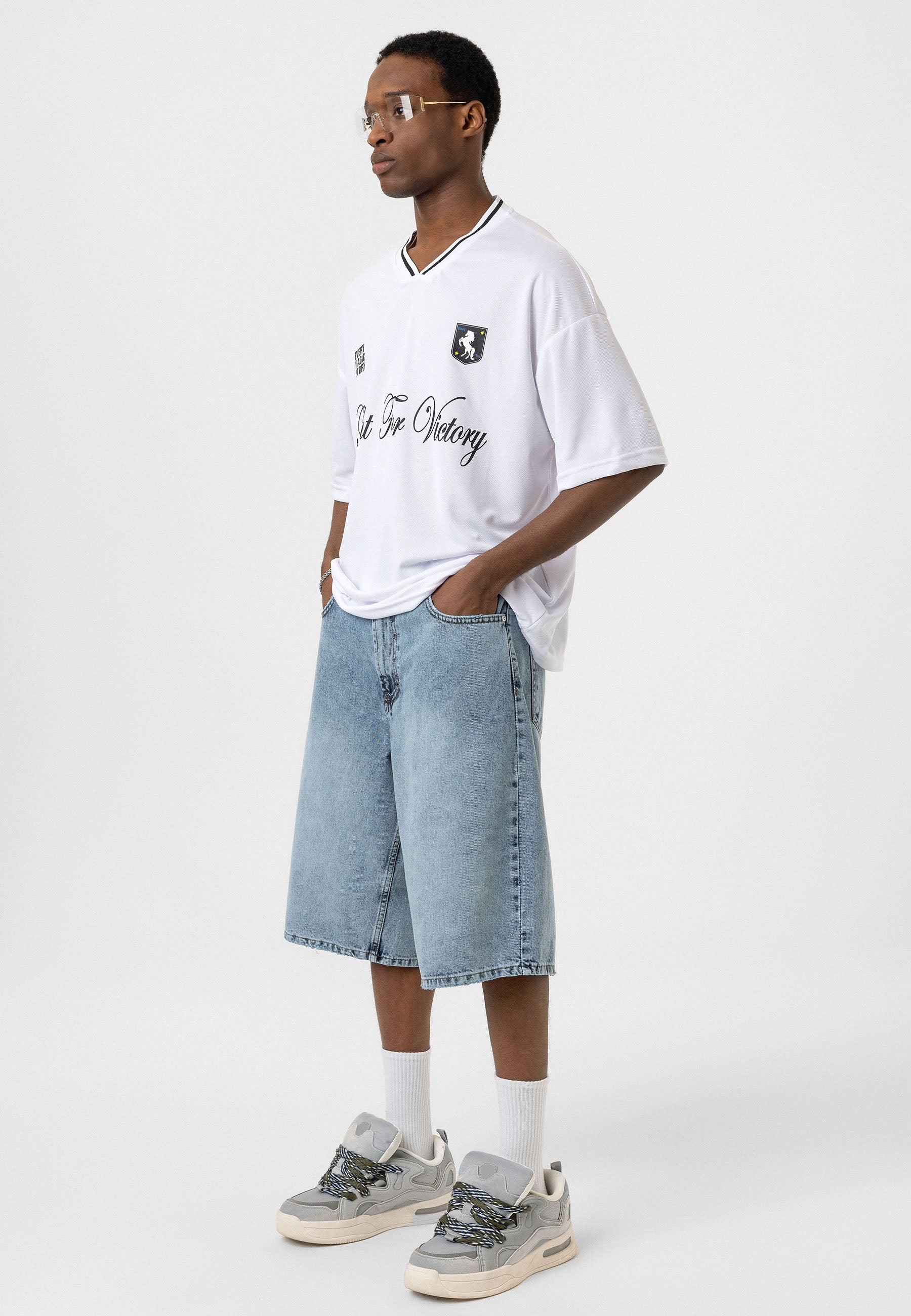 Crisp White Oversized Jersey T-Shirts – Urban Prints with a Clean Canvas