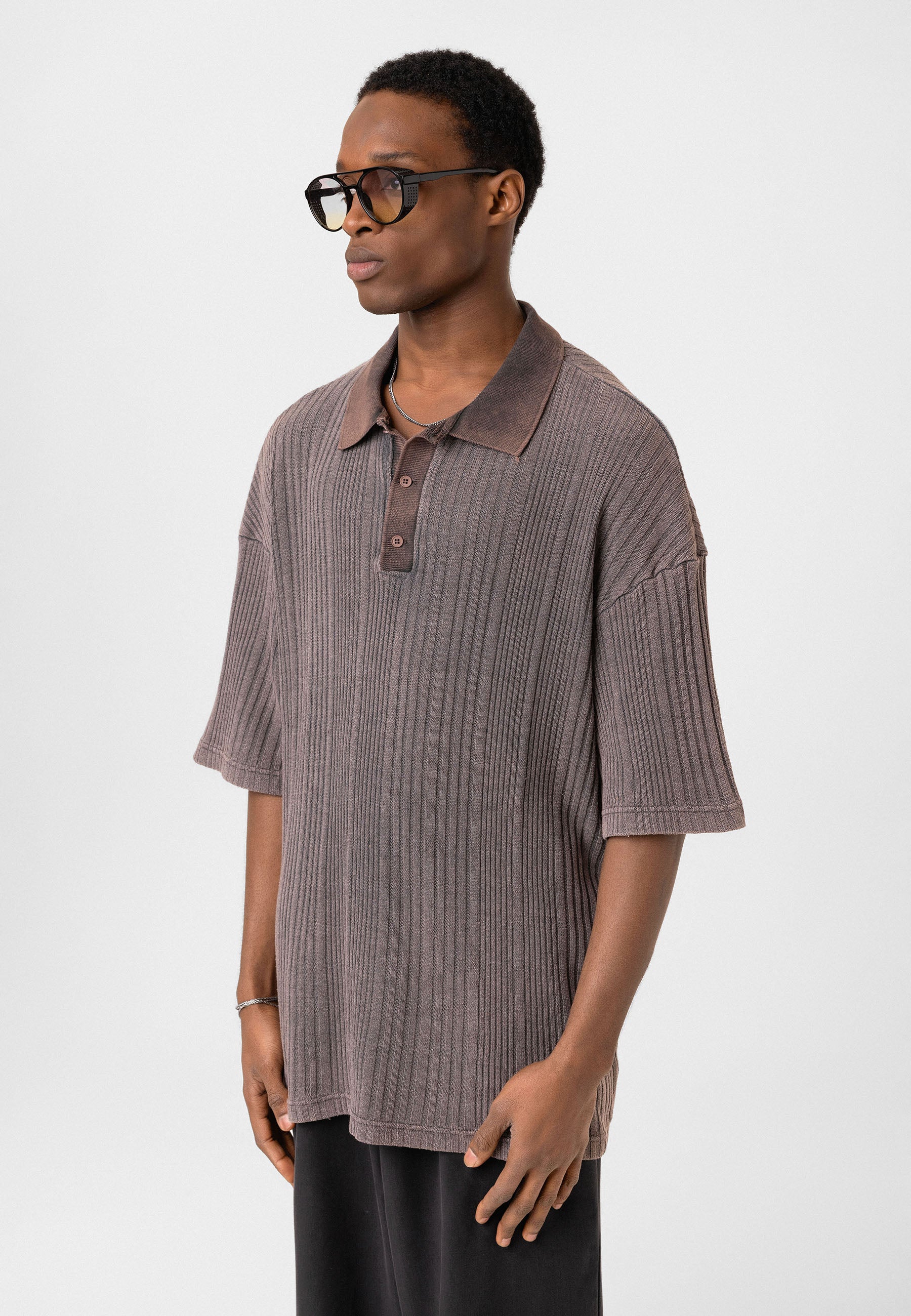 Oversized Knit Polo-Collar Top – Elevated Comfort with Clean Minimalism