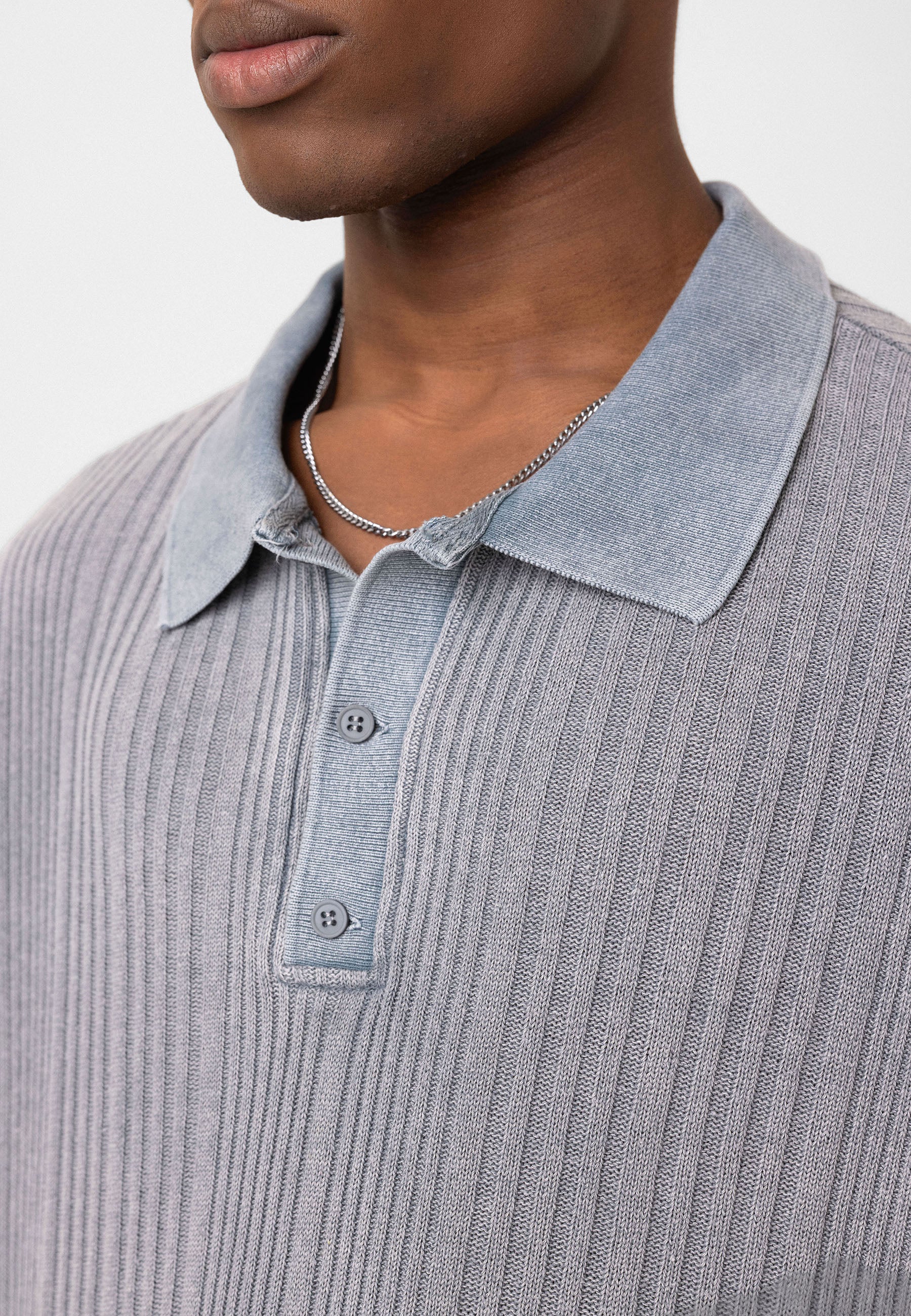 Oversized Knit Polo-Collar Top – Elevated Comfort with Clean Minimalism