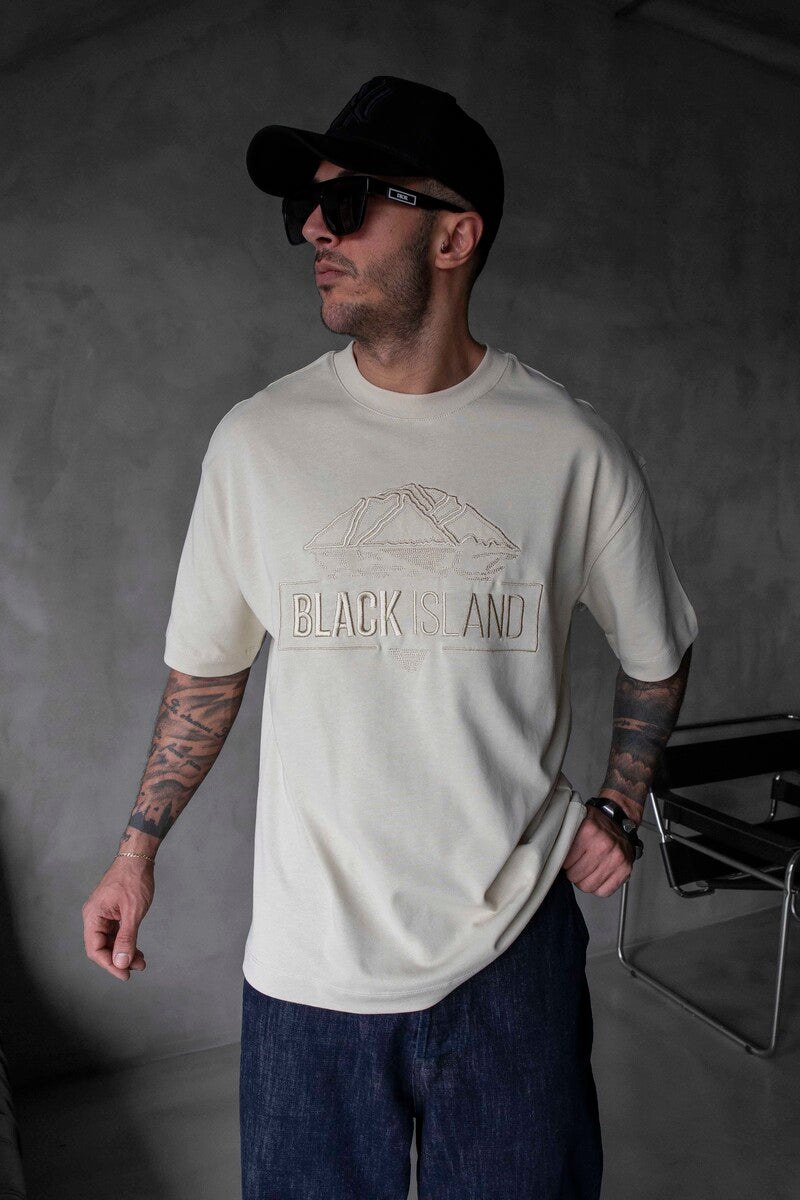 Black Island Logo Printed Beige T-shirt 1842