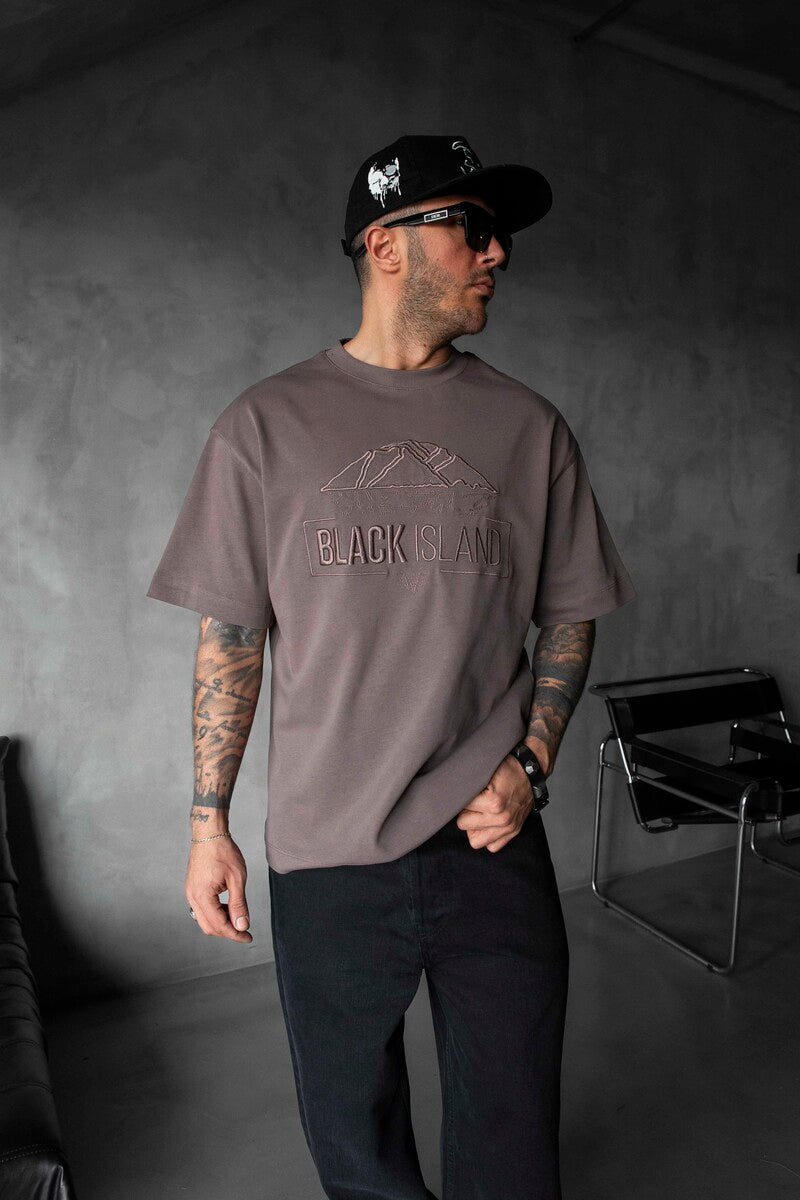 Black Island Logo Printed Brown T-shirt 1842