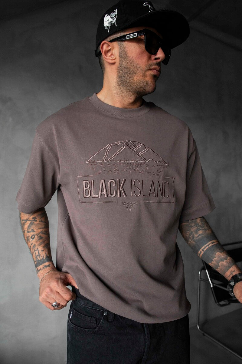 Black Island Logo Printed Brown T-shirt 1842