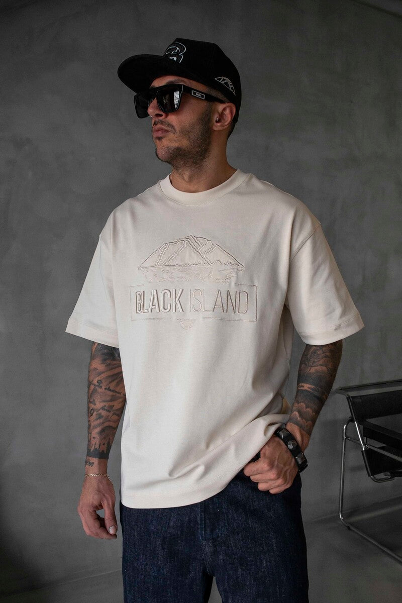 Black Island Logo Printed Light Beige T-shirt 1842